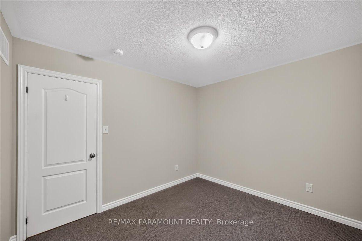Photo 30 of 61 Tracey Lane E, Collingwood — HOMEH