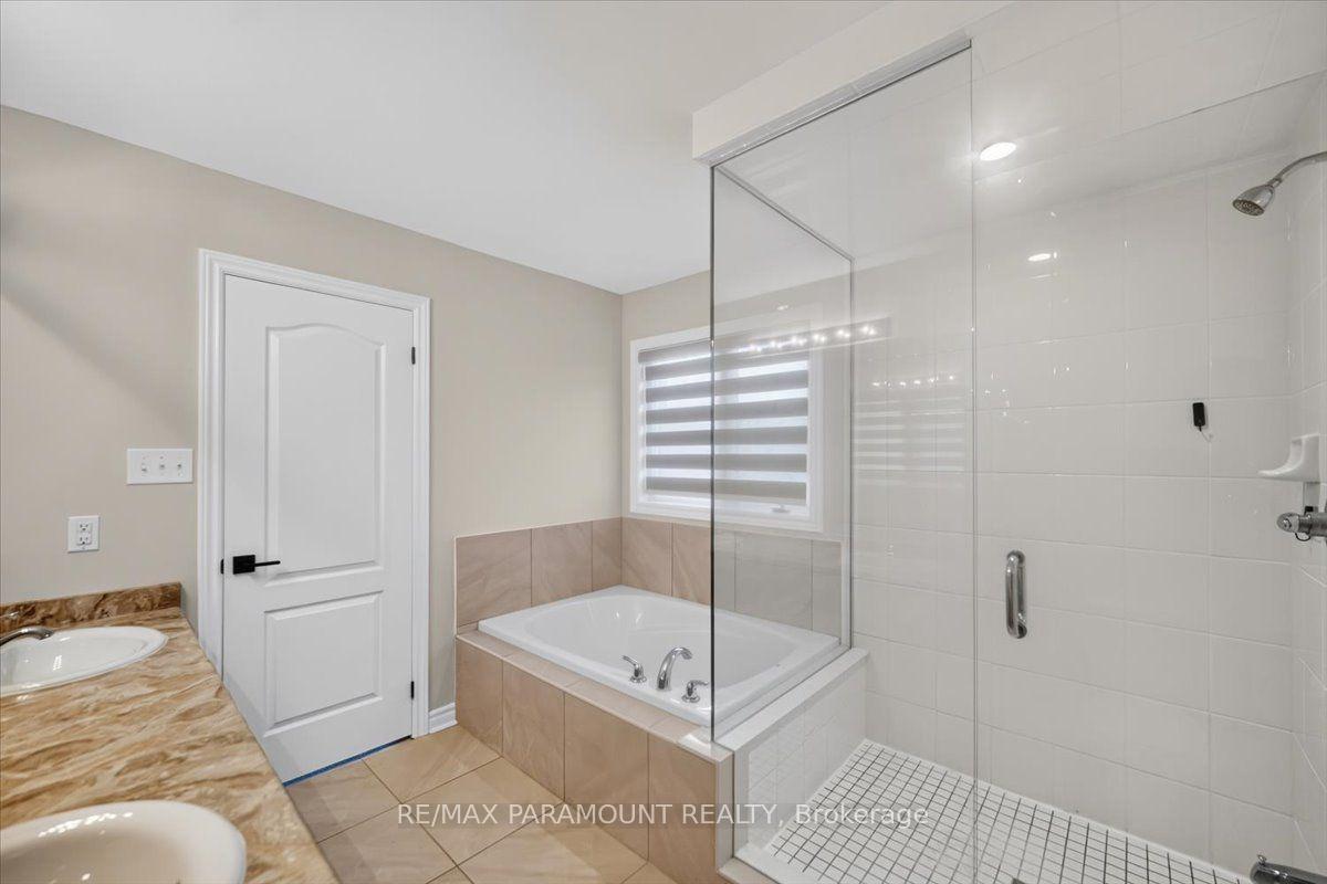 Photo 34 of 61 Tracey Lane E, Collingwood — HOMEH