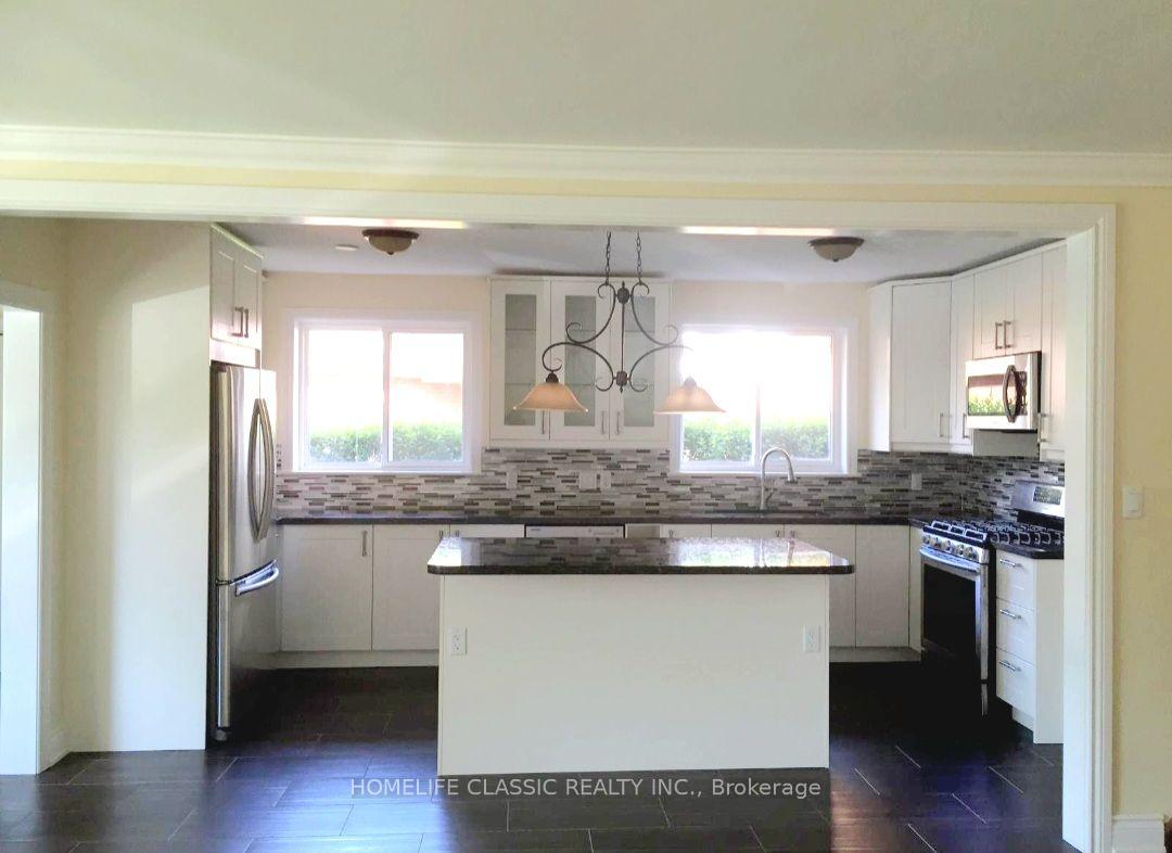 Photo 1 of 16 Terryellen Crescent, Etobicoke, Markland Wood — HOMEH
