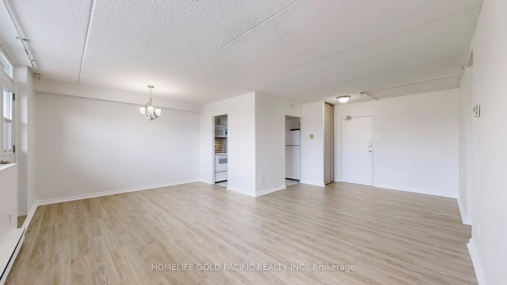 Photo 3 of Unit 403, 207 Galloway Road, Scarborough, West Hill — HOMEH