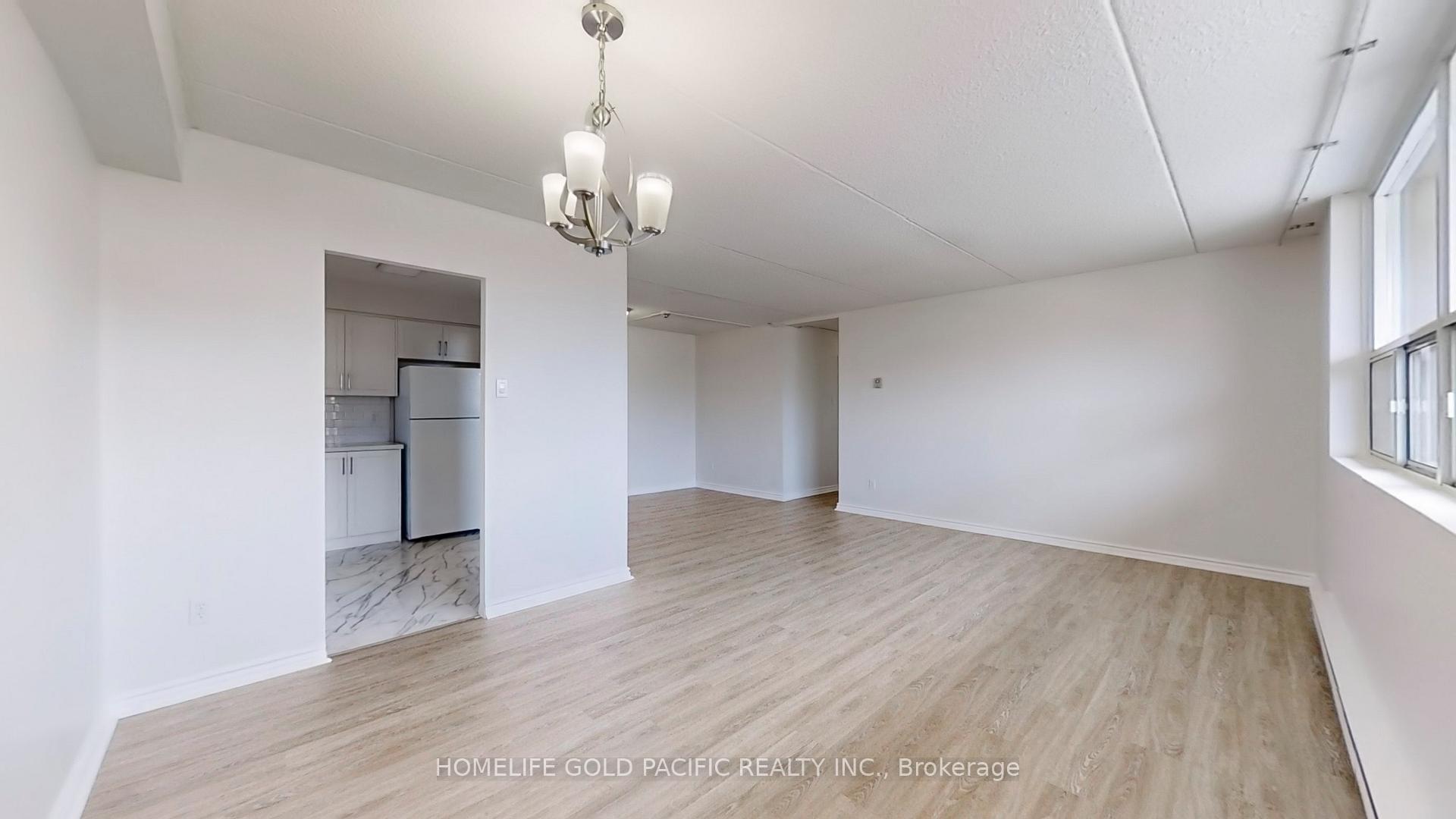 Photo 5 of Unit 403, 207 Galloway Road, Scarborough, West Hill — HOMEH