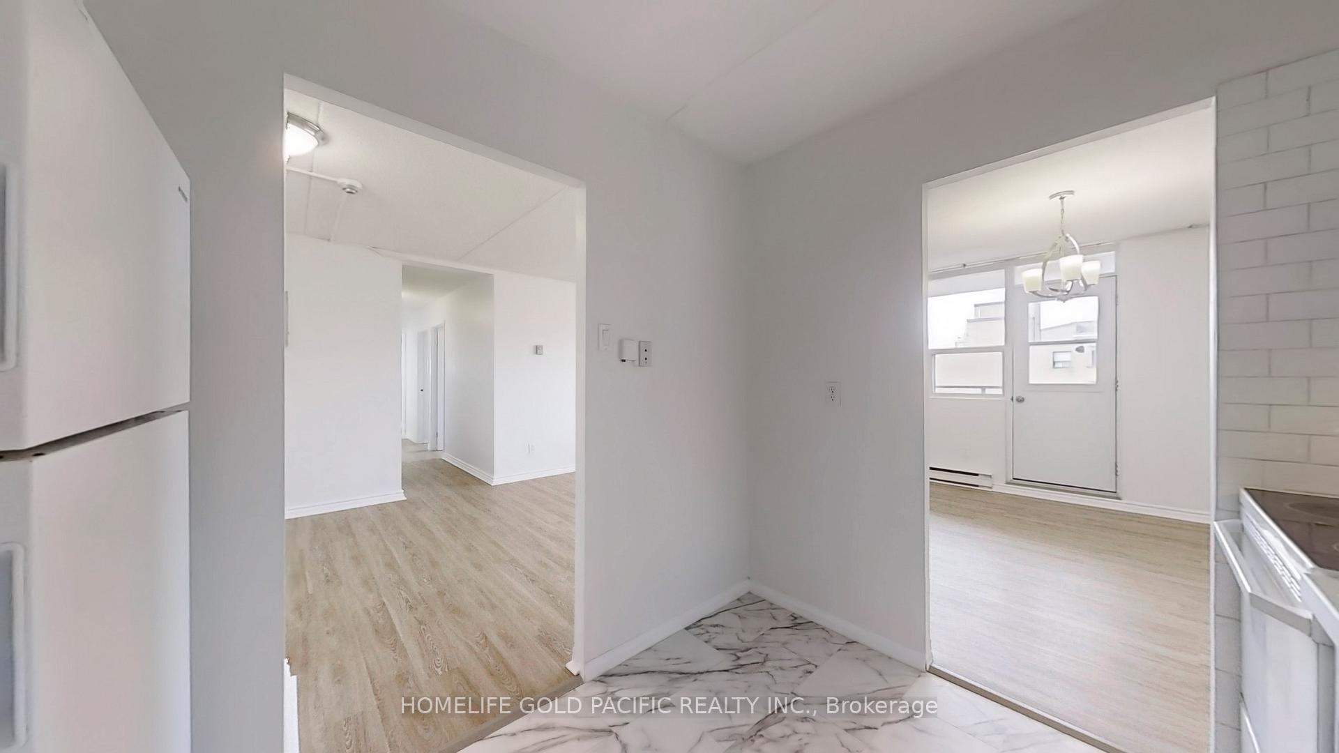 Photo 6 of Unit 403, 207 Galloway Road, Scarborough, West Hill — HOMEH