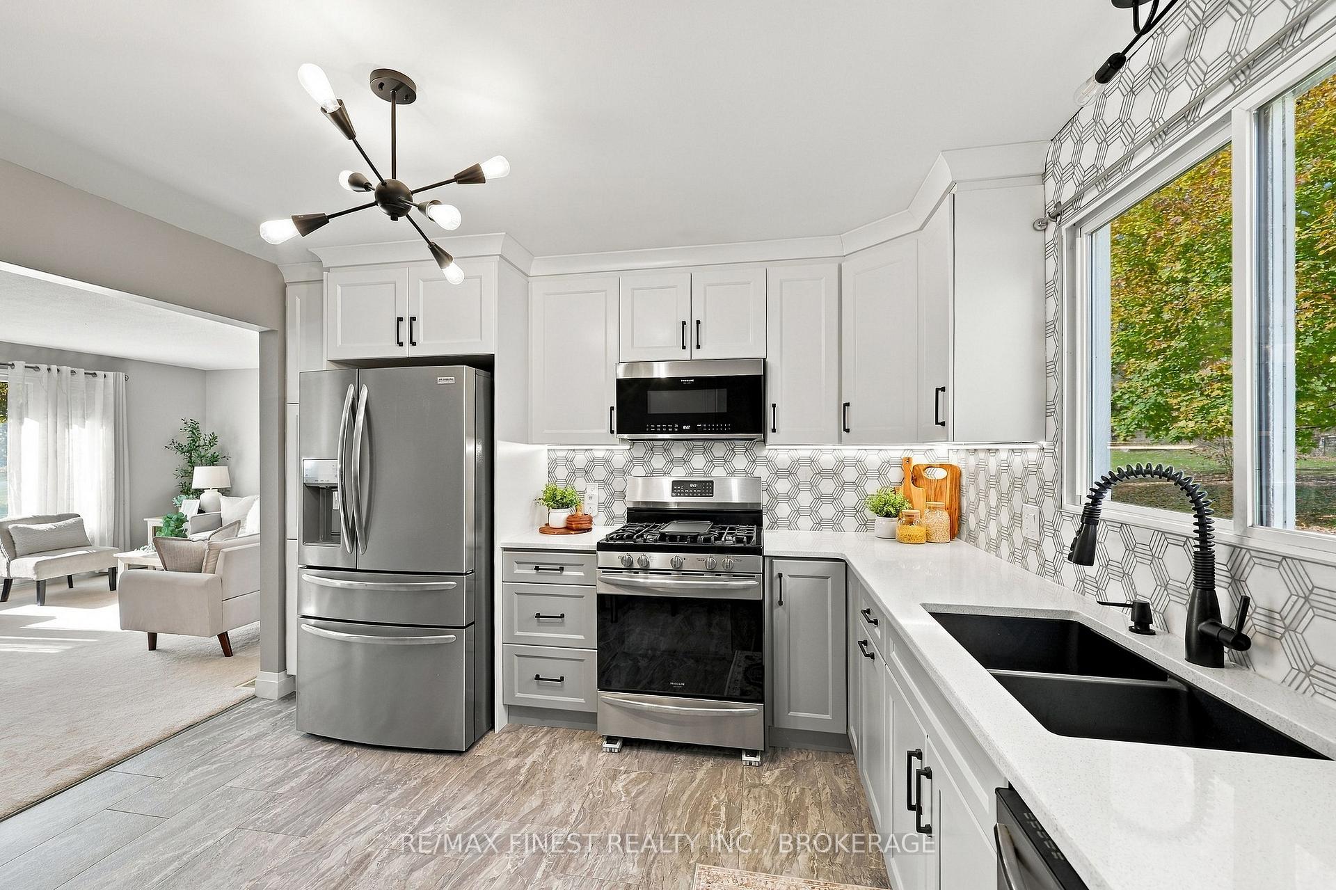 Photo 15 of 3790 Copper Kettle Drive, Frontenac, Frontenac South — HOMEH