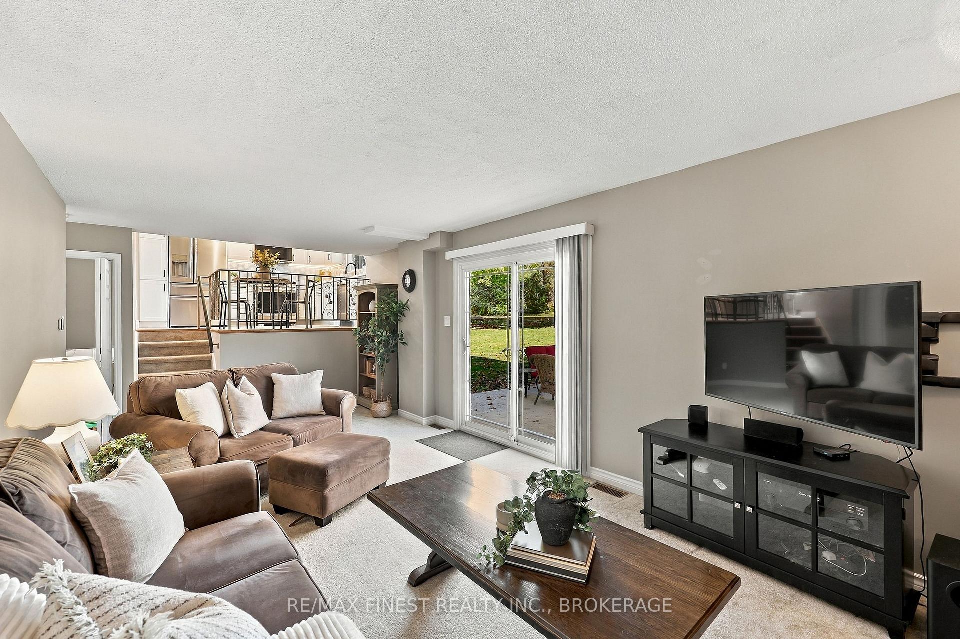 Photo 19 of 3790 Copper Kettle Drive, Frontenac, Frontenac South — HOMEH