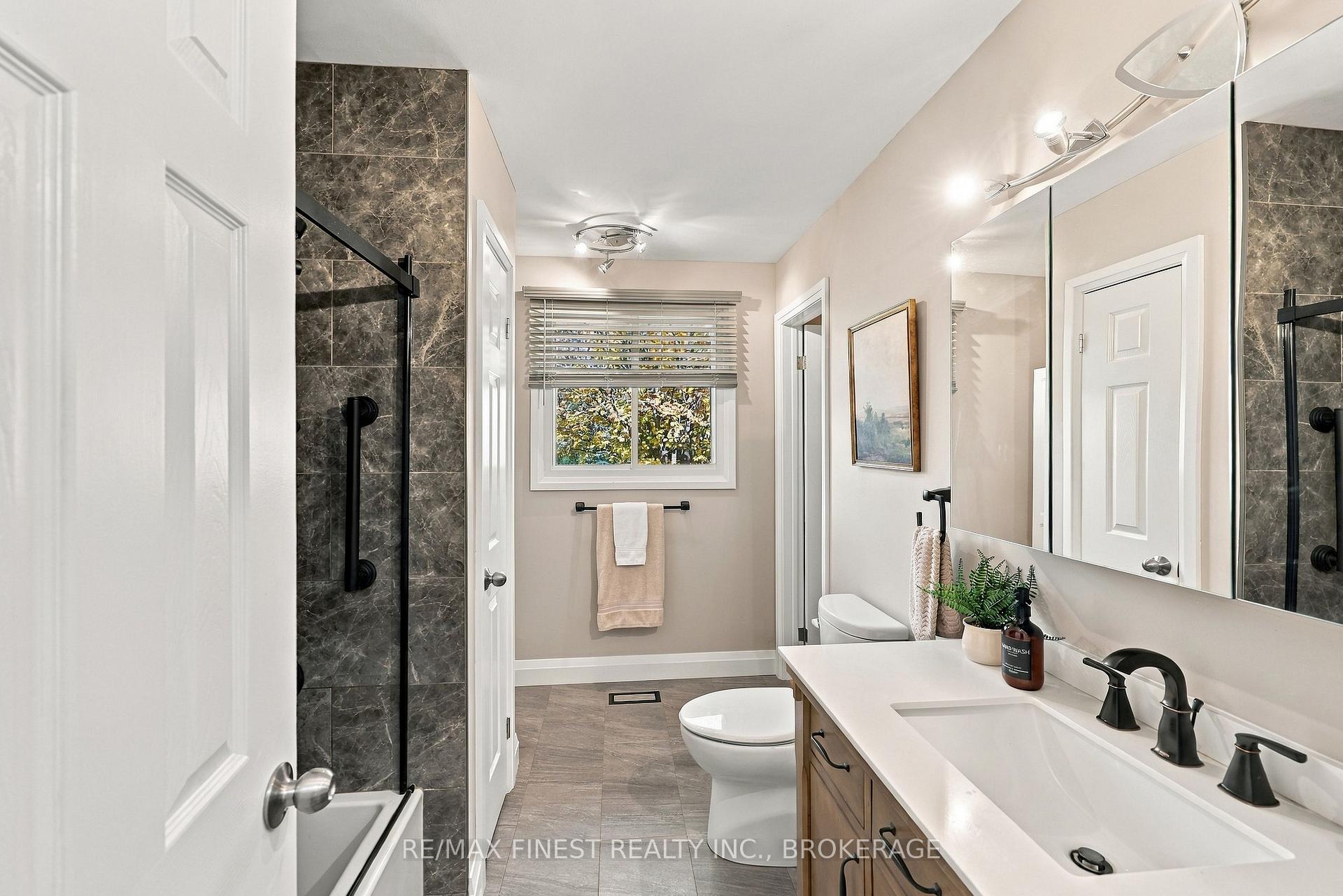 Photo 31 of 3790 Copper Kettle Drive, Frontenac, Frontenac South — HOMEH