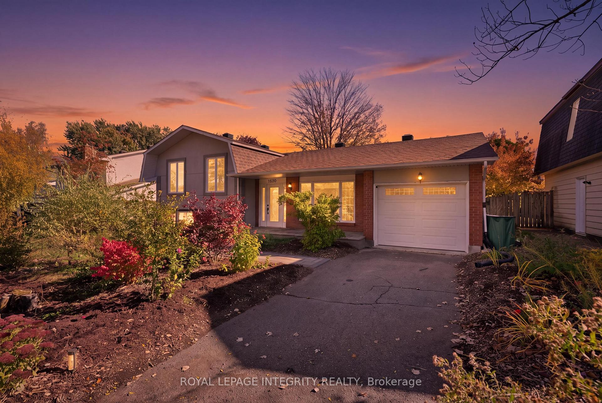 Photo 1 of 1020 Cahill Drive W, Ottawa, Hunt Club/Western Community — HOMEH