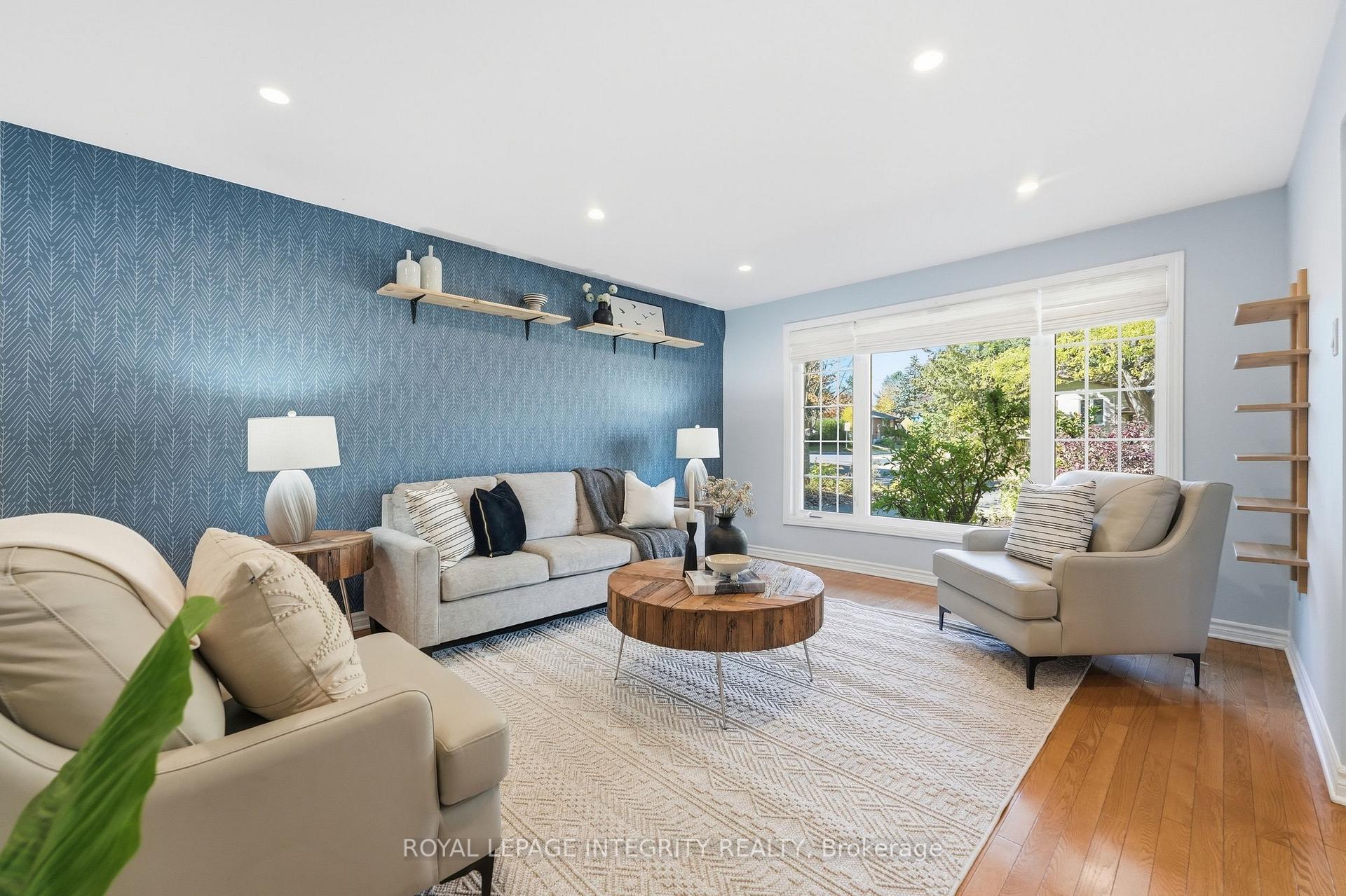 Photo 4 of 1020 Cahill Drive W, Ottawa, Hunt Club/Western Community — HOMEH