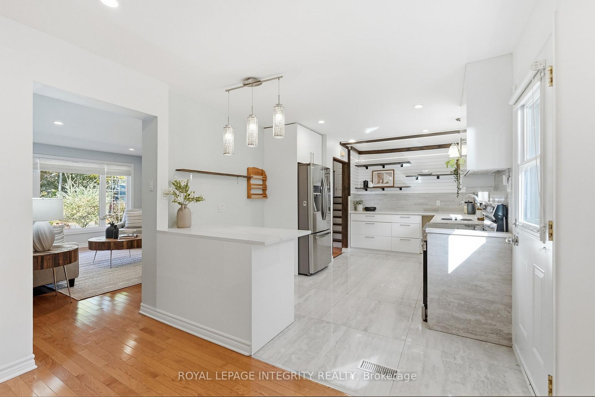 Photo 10 of 1020 Cahill Drive W, Ottawa, Hunt Club/Western Community — HOMEH