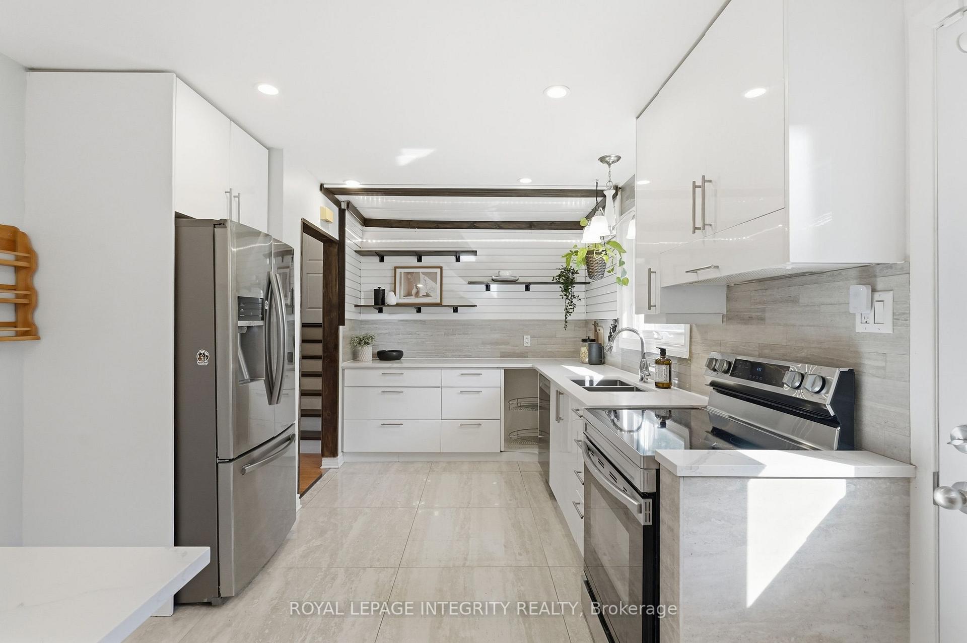 Photo 13 of 1020 Cahill Drive W, Ottawa, Hunt Club/Western Community — HOMEH