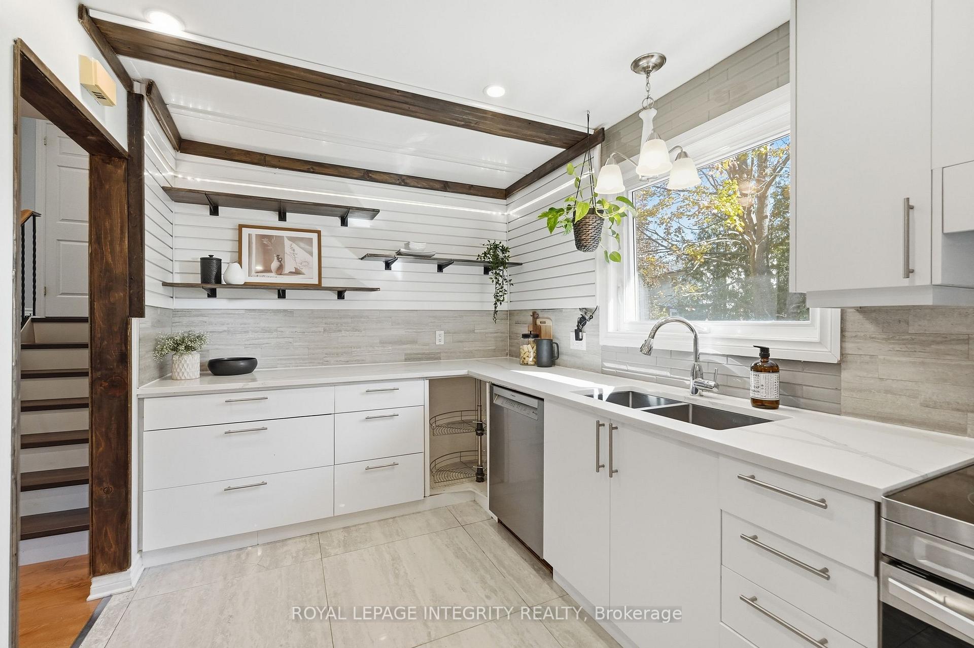 Photo 14 of 1020 Cahill Drive W, Ottawa, Hunt Club/Western Community — HOMEH