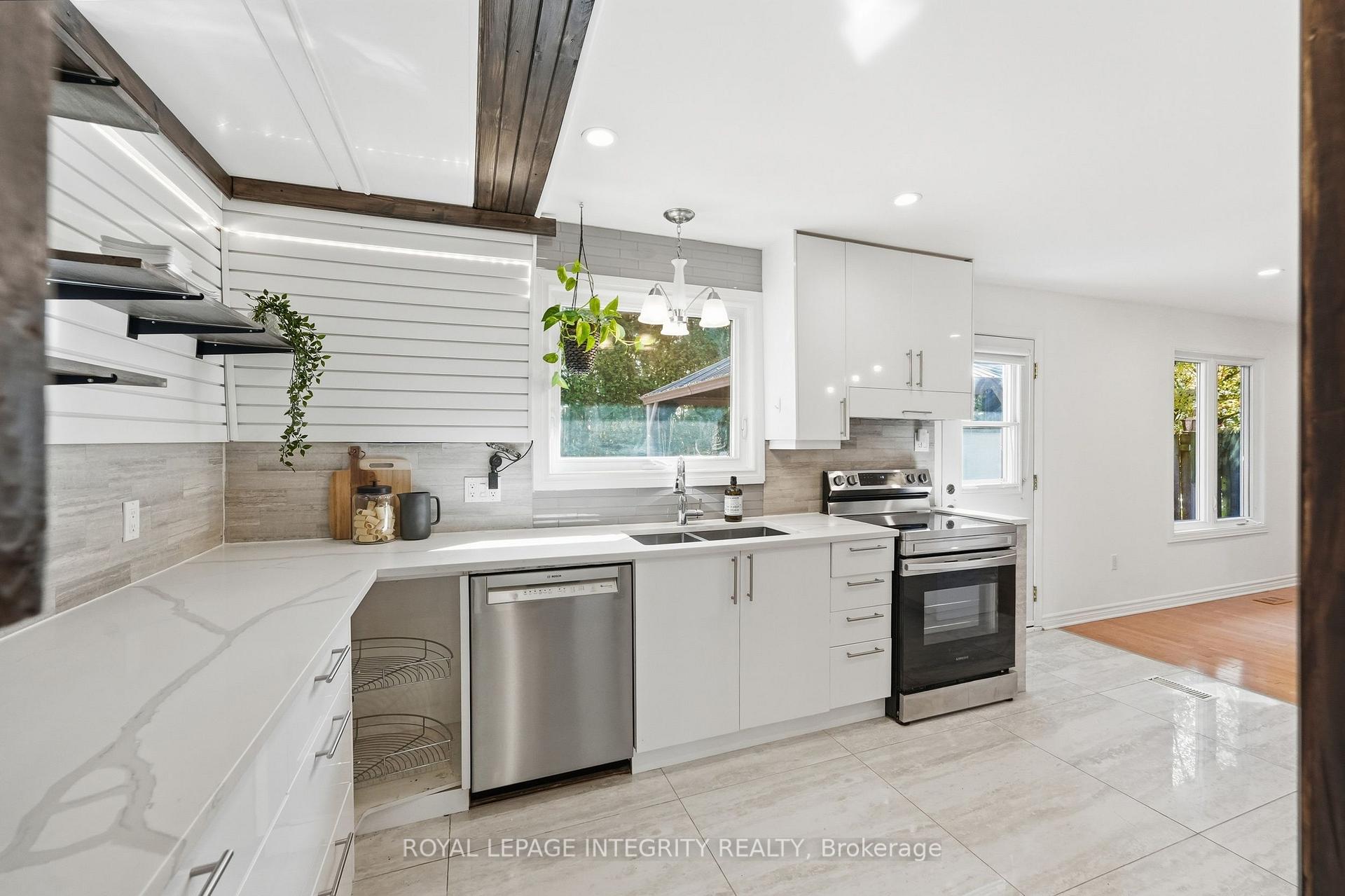 Photo 15 of 1020 Cahill Drive W, Ottawa, Hunt Club/Western Community — HOMEH