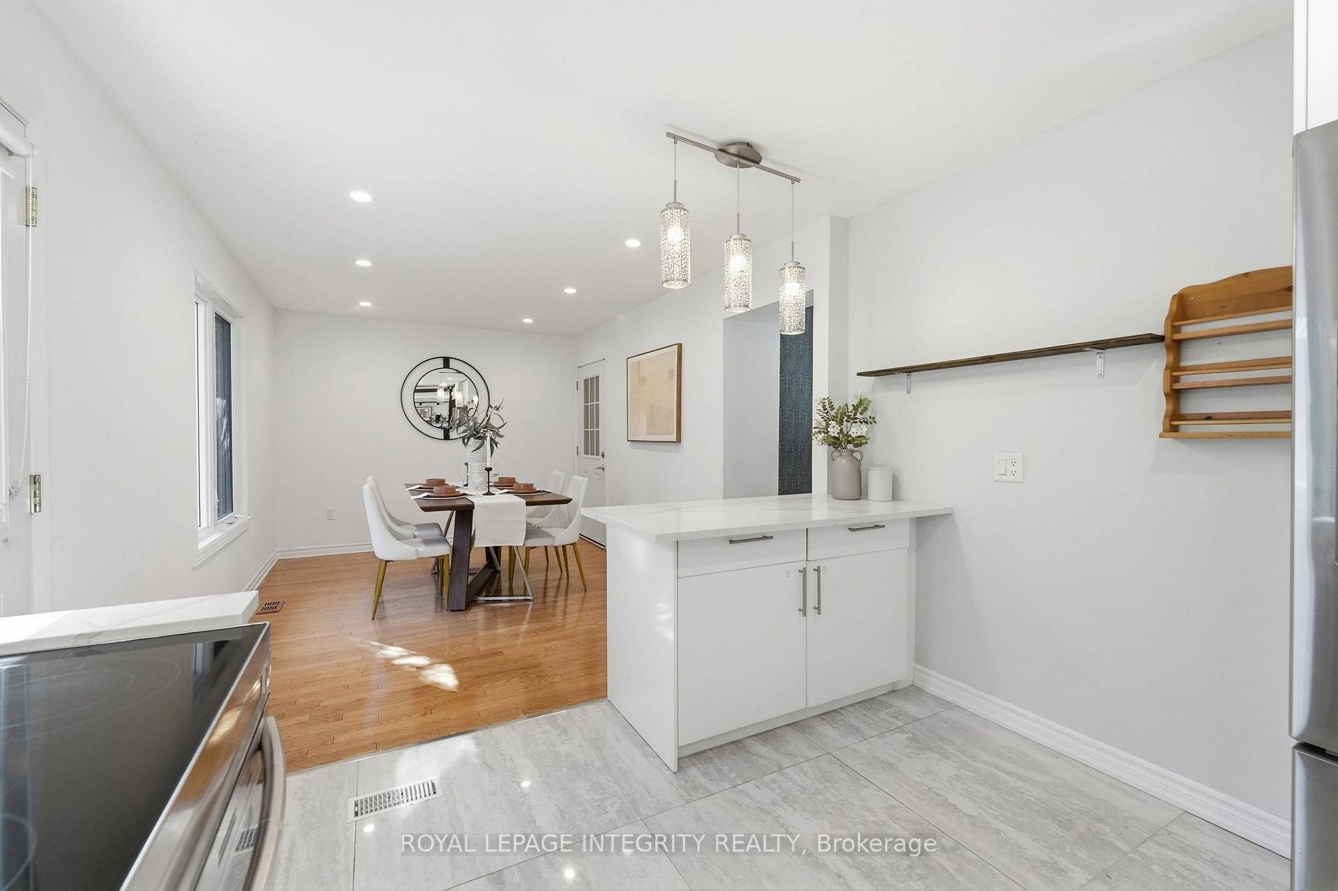 Photo 17 of 1020 Cahill Drive W, Ottawa, Hunt Club/Western Community — HOMEH