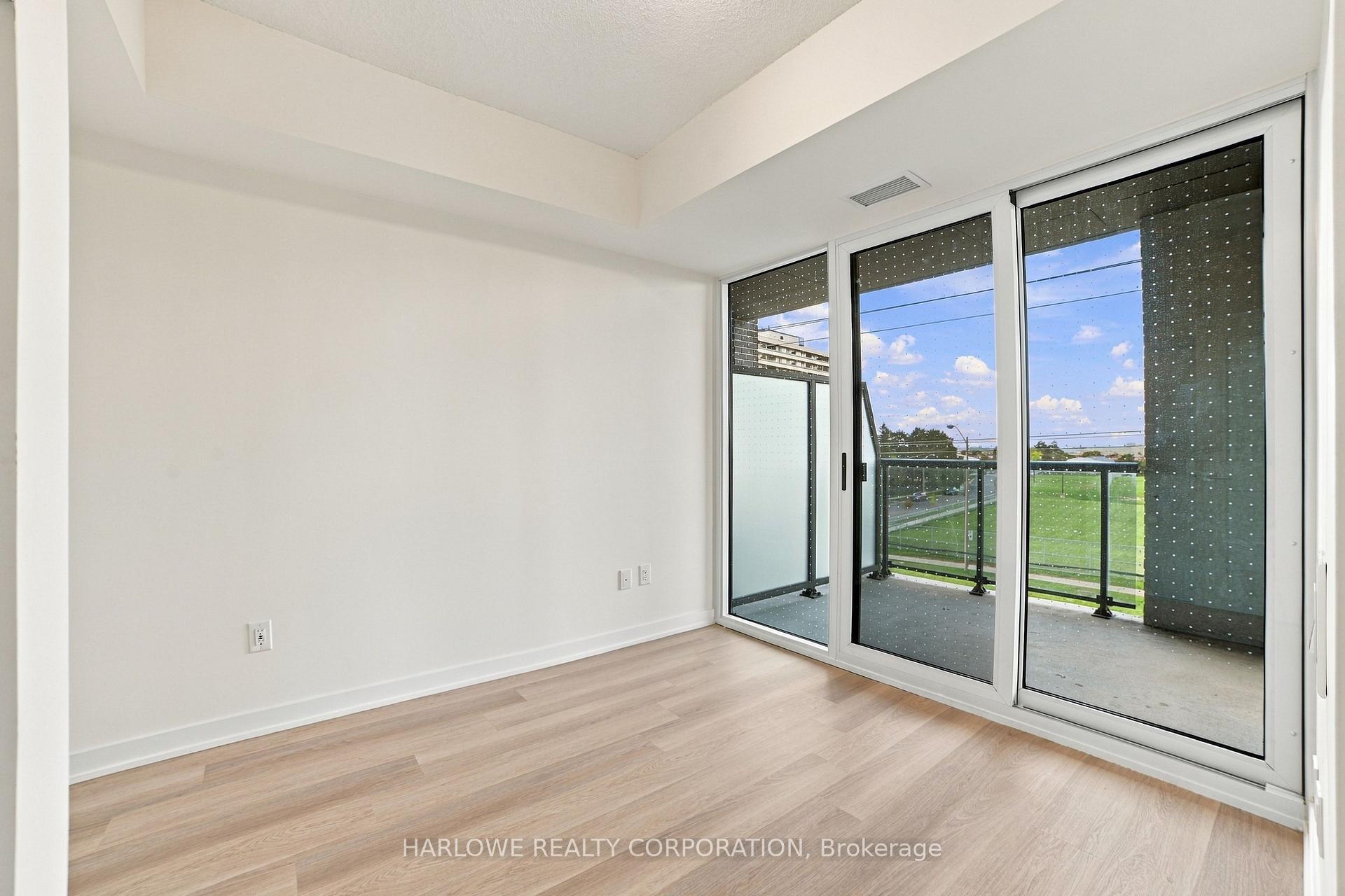Photo 9 of Unit 310, 2825 Jane Street, North York, Glenfield-Jane Heights — HOMEH