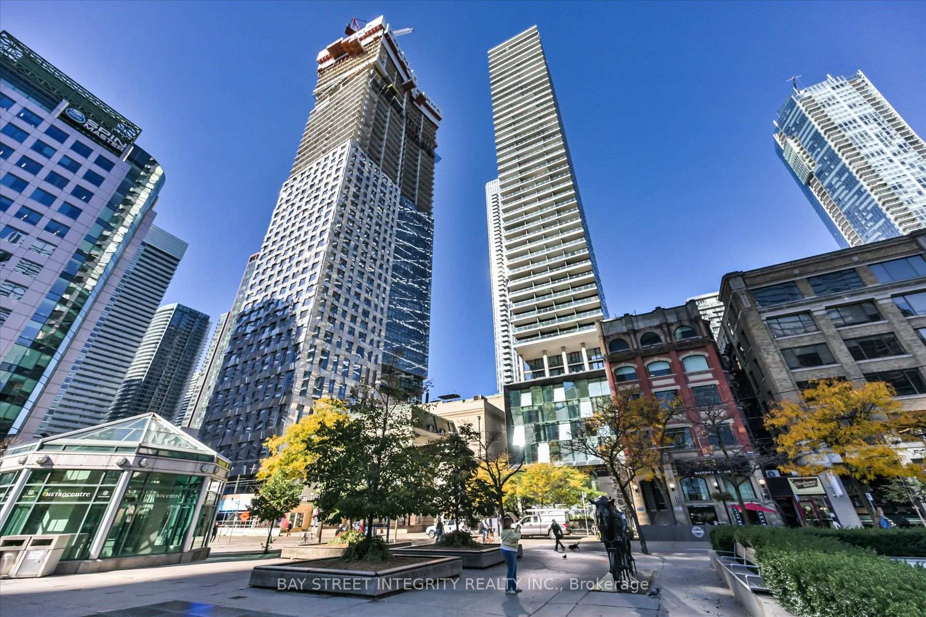 Photo of Unit 1403, 224 King Street W