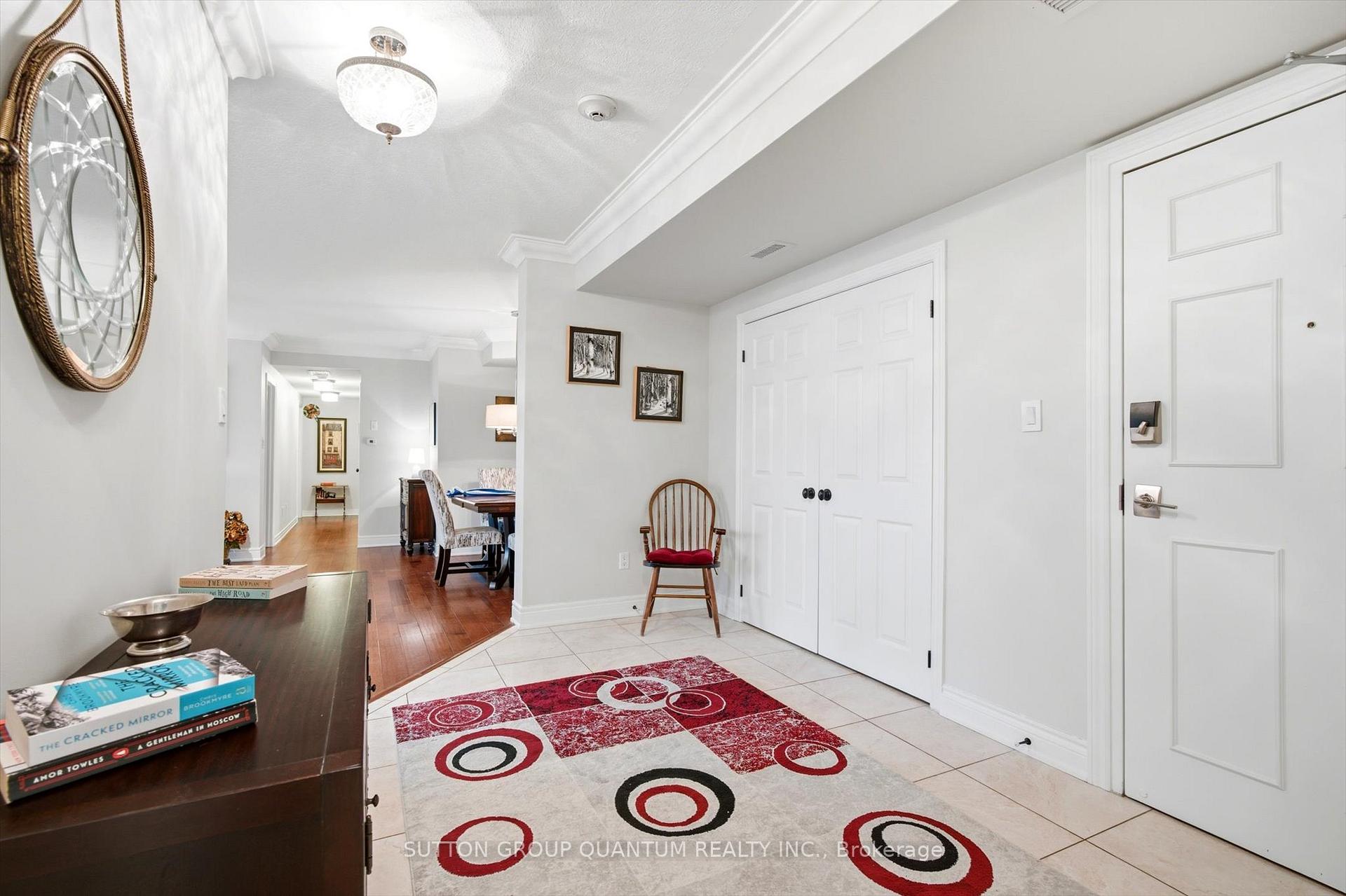Photo 3 of Unit 305, 390 Upper Middle Road E, Oakville, Falgarwood — HOMEH