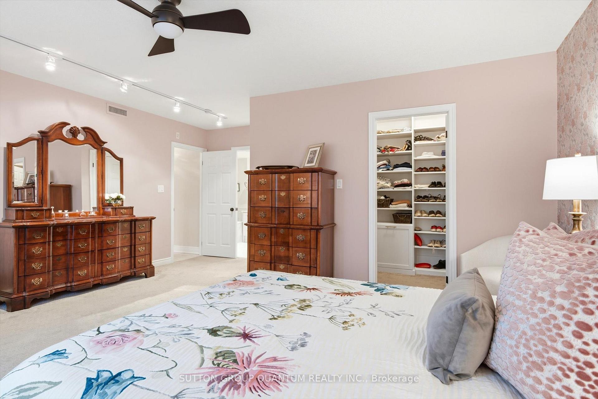 Photo 18 of Unit 305, 390 Upper Middle Road E, Oakville, Falgarwood — HOMEH
