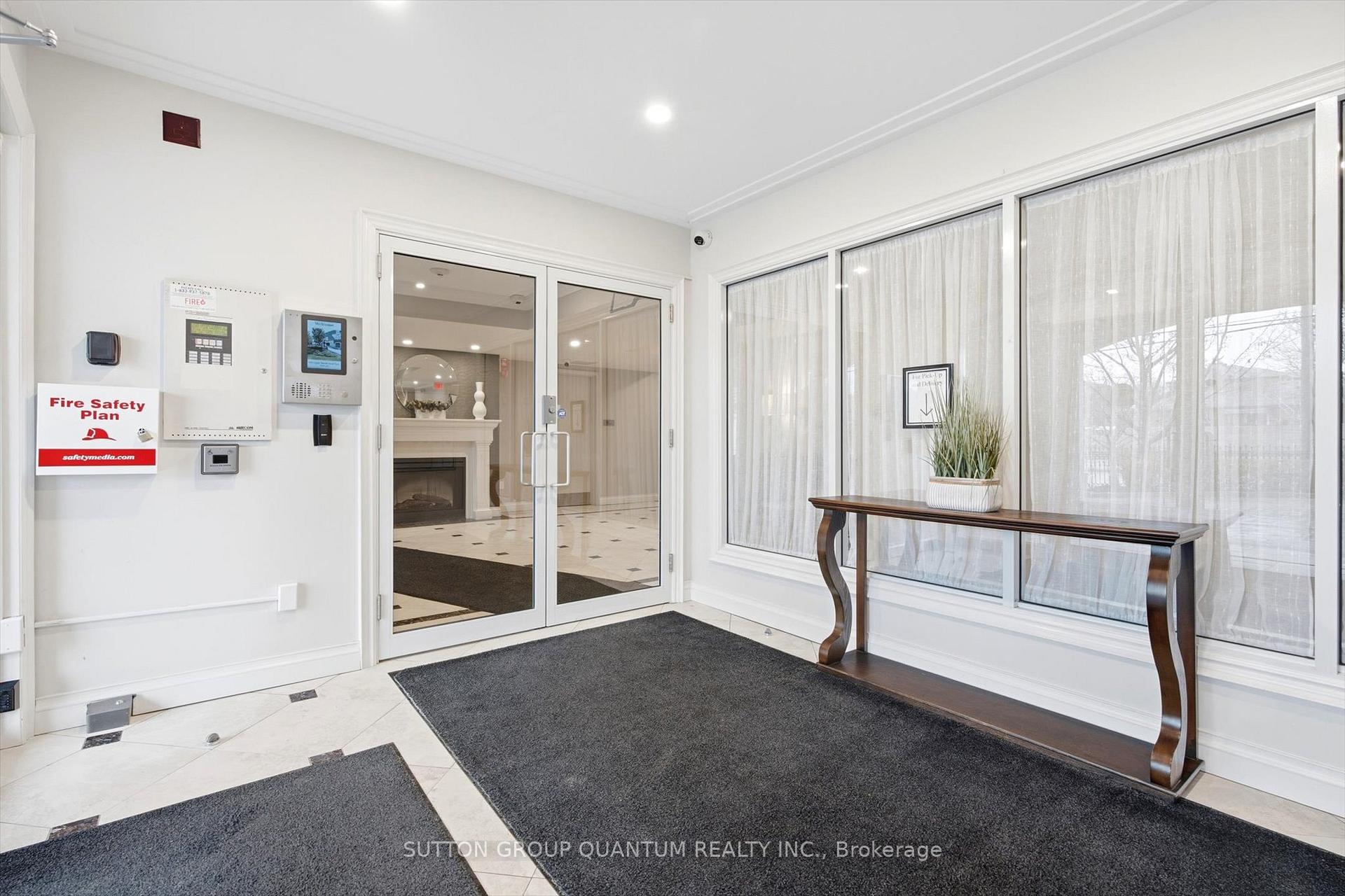 Photo 32 of Unit 305, 390 Upper Middle Road E, Oakville, Falgarwood — HOMEH