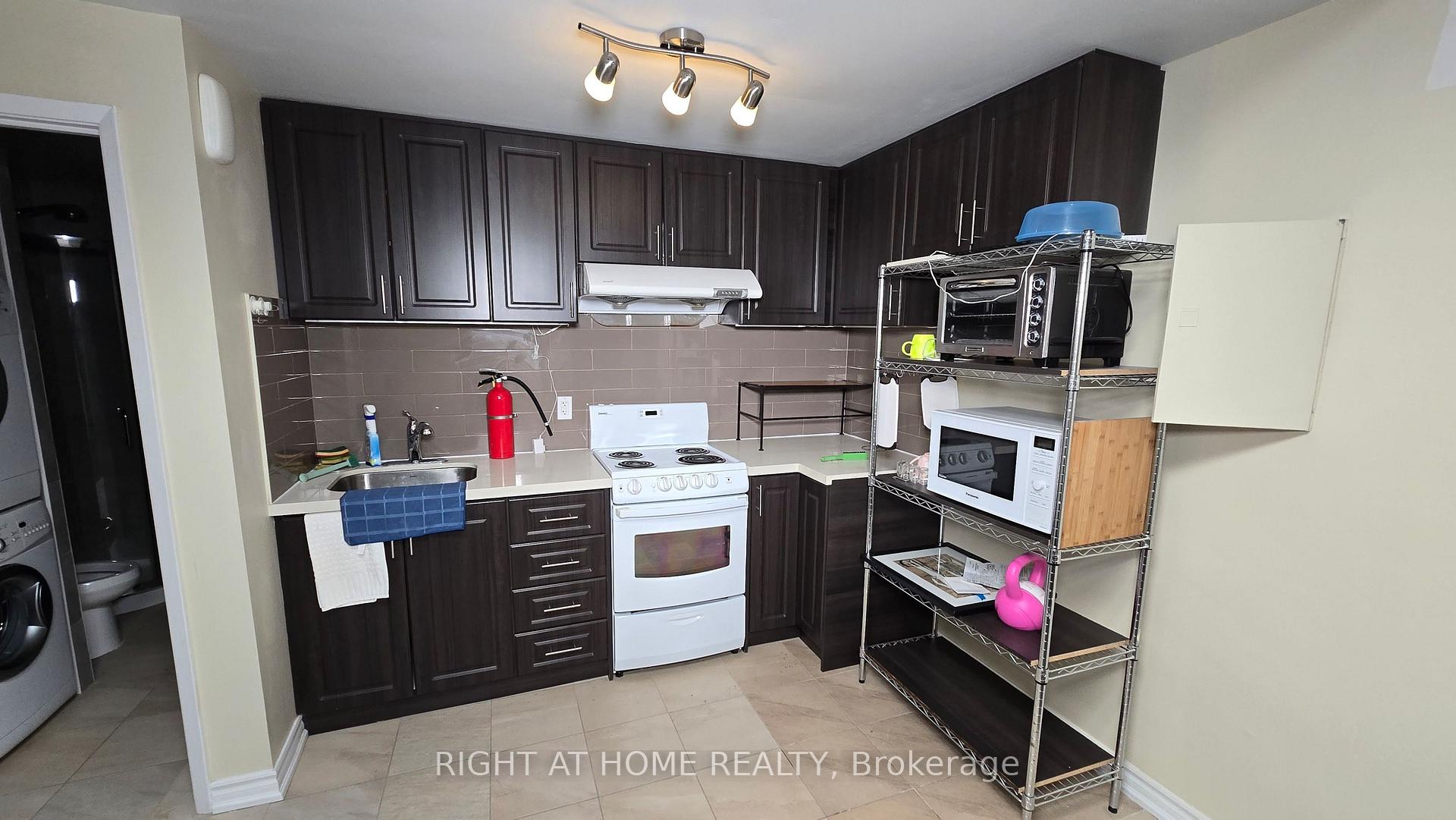 Photo 4 of 2150 Yonge Street, Toronto, Yonge-Eglinton — HOMEH
