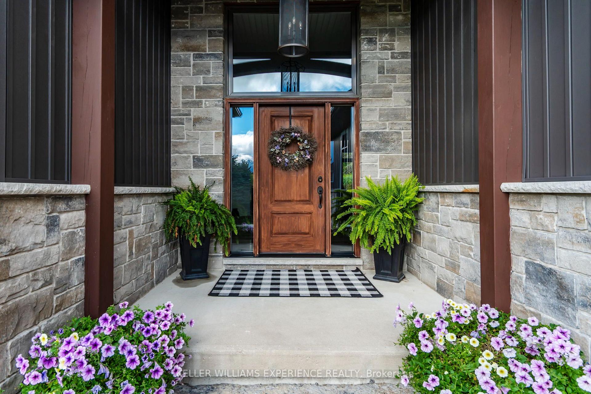 Photo 4 of 58 Highland Drive, Oro-Medonte, Horseshoe Valley — HOMEH