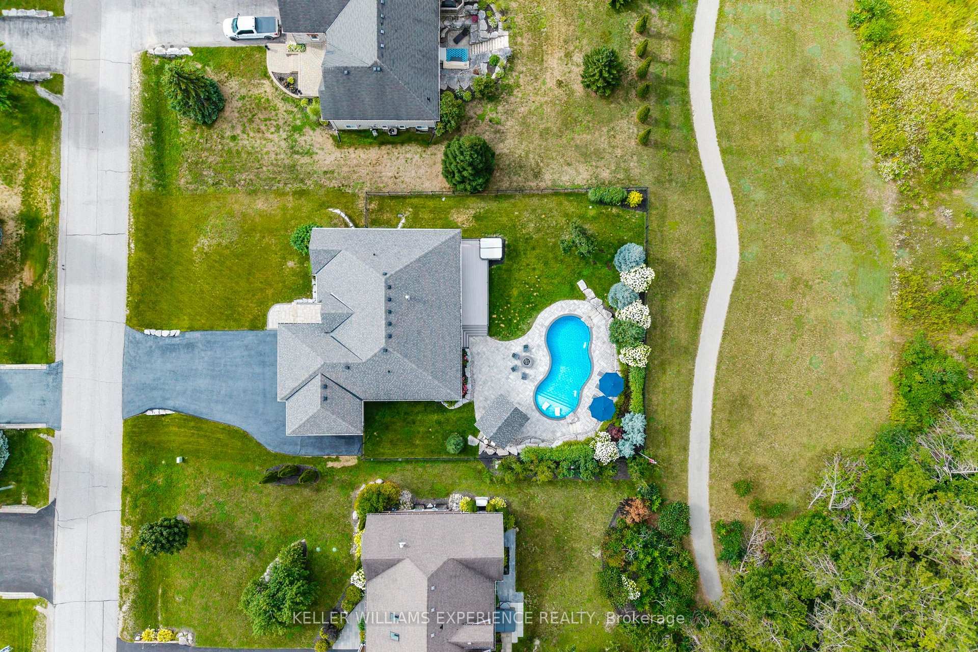 Photo 36 of 58 Highland Drive, Oro-Medonte, Horseshoe Valley — HOMEH