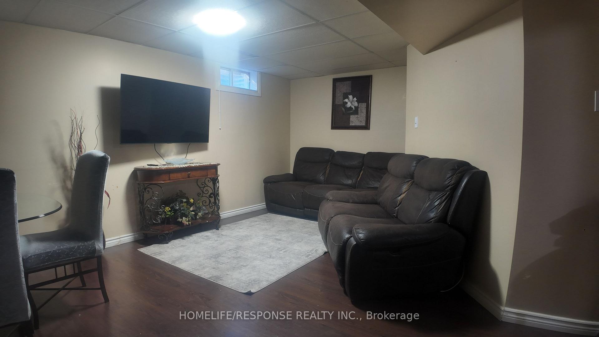 Photo 19 of 136 Essling Avenue, Hamilton, Crerar — HOMEH