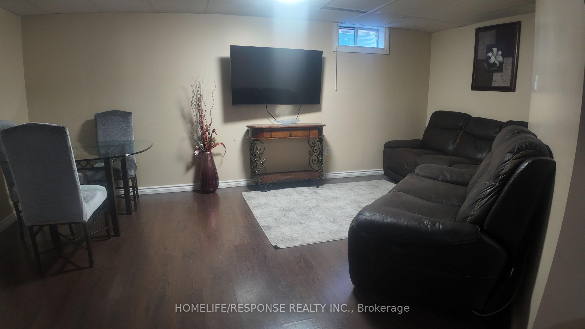 Photo 21 of 136 Essling Avenue, Hamilton, Crerar — HOMEH