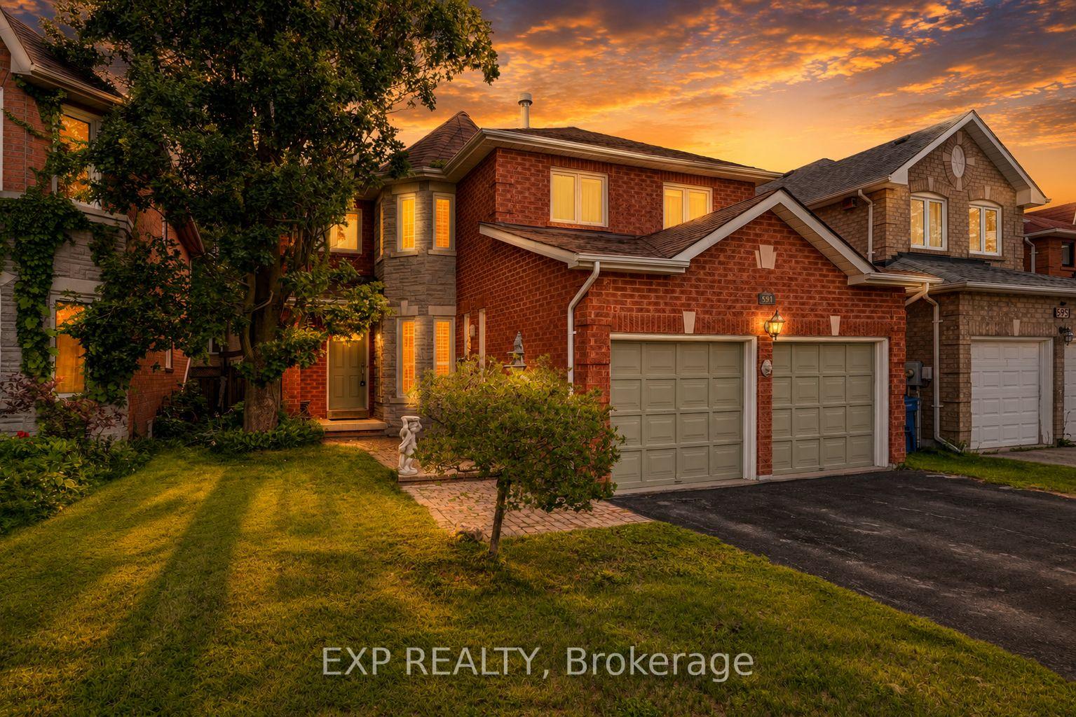 Photo 4 of 591 Plantation Gate, Newmarket, Summerhill Estates — HOMEH