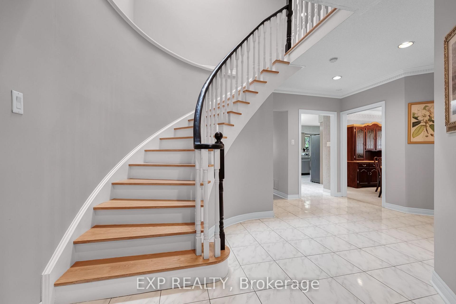 Photo 7 of 591 Plantation Gate, Newmarket, Summerhill Estates — HOMEH