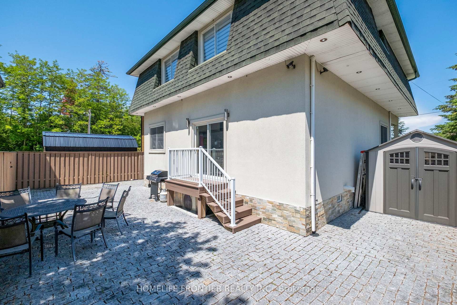 Photo 35 of 813 Lake Drive E, Georgina, Sutton & Jackson's Point — HOMEH