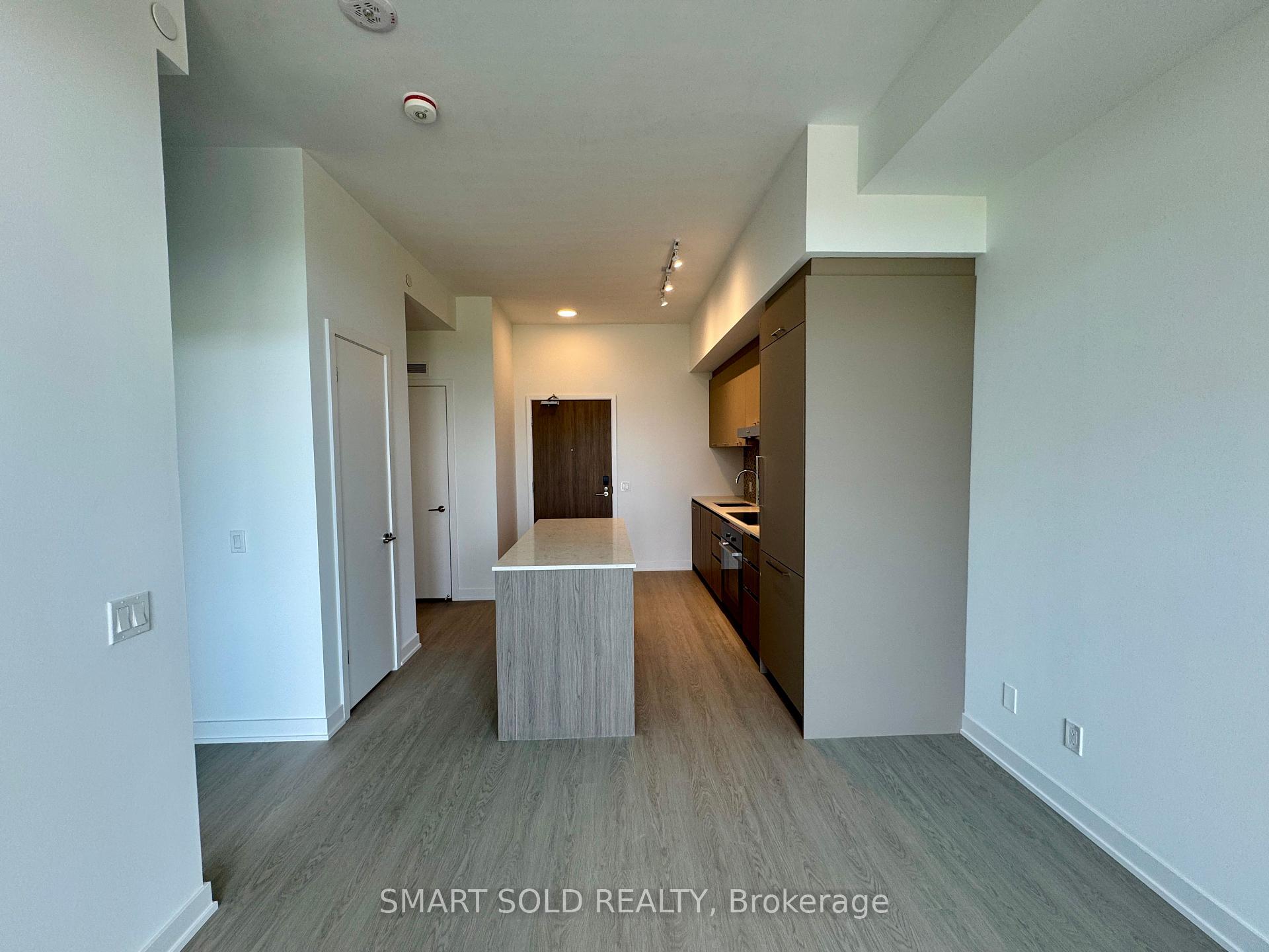 Photo 5 of Unit 520, 8188 Yonge Street, Vaughan, Uplands — HOMEH