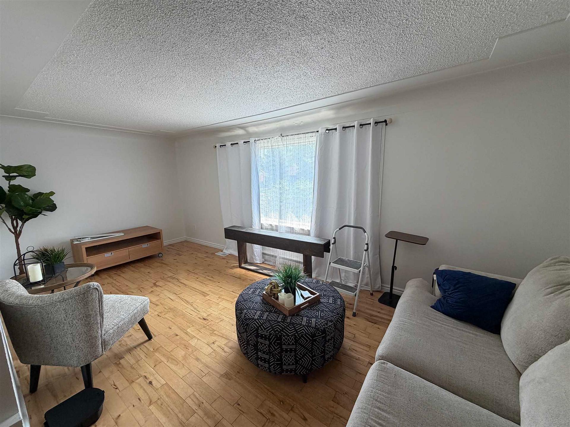 Photo 8 of 328 McNabb Street, Sault Ste Marie, Ward 3 — HOMEH