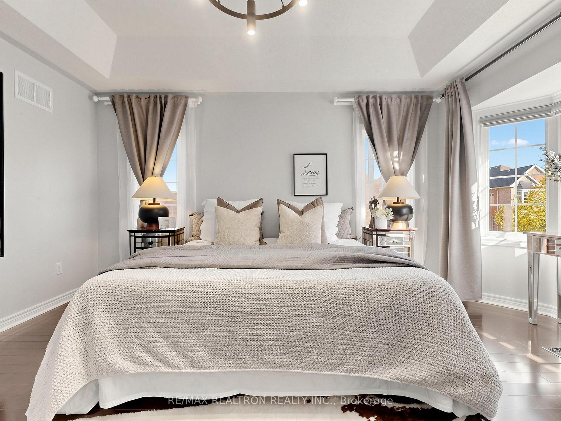 Photo 21 of 46 Mary Ellen Baker Crescent, Vaughan, Patterson — HOMEH