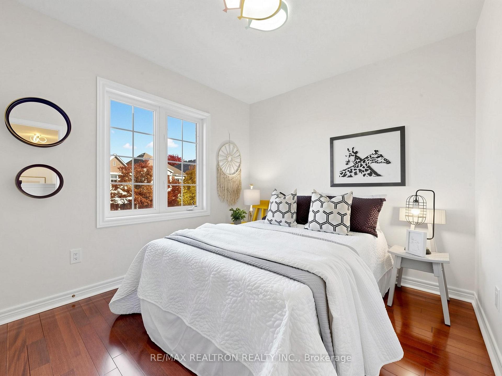 Photo 26 of 46 Mary Ellen Baker Crescent, Vaughan, Patterson — HOMEH