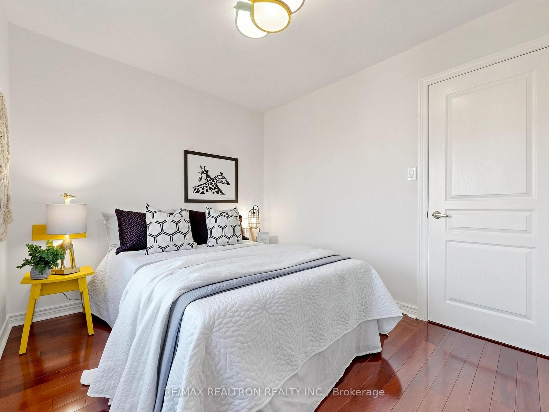 Photo 27 of 46 Mary Ellen Baker Crescent, Vaughan, Patterson — HOMEH