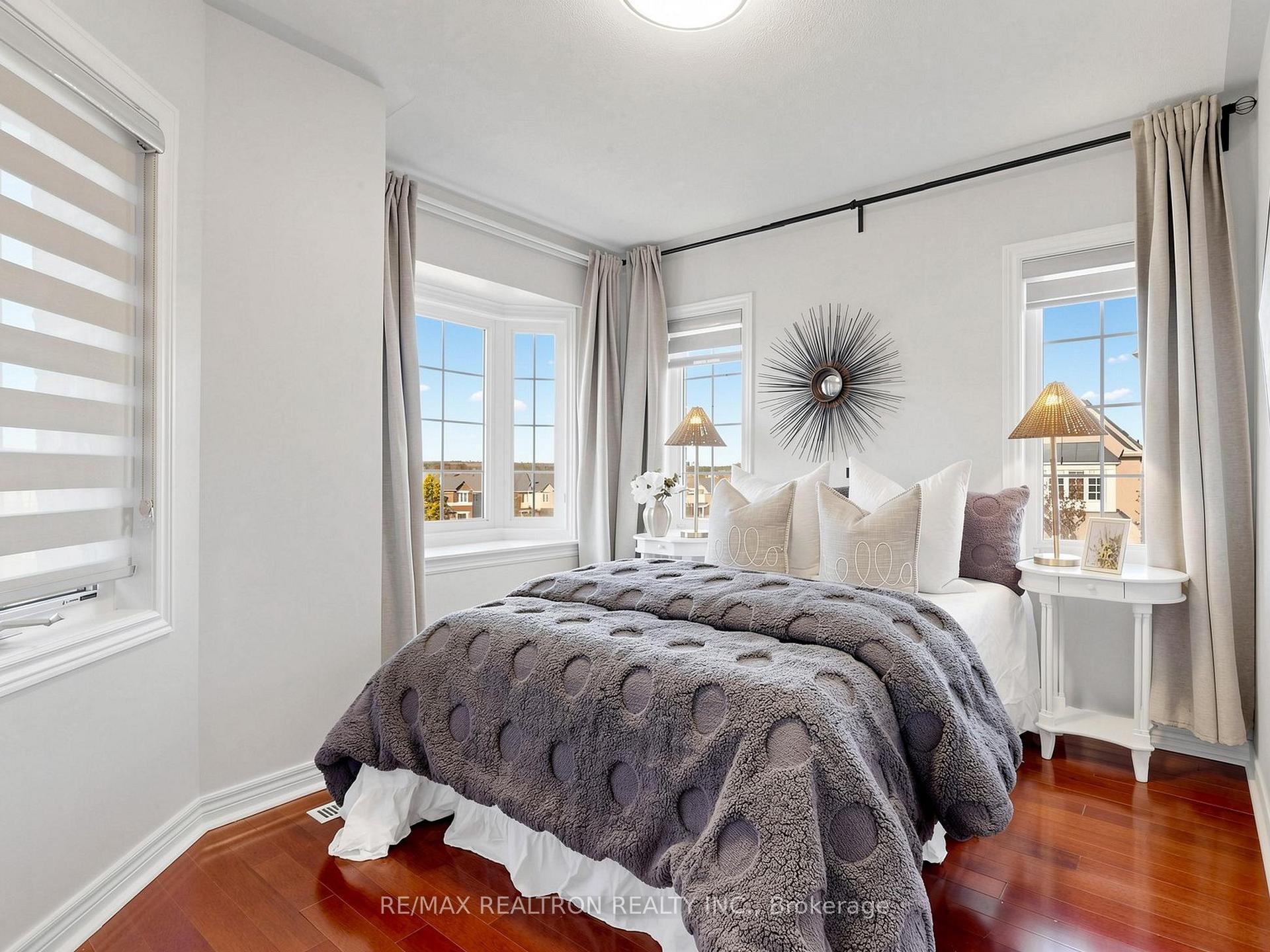 Photo 29 of 46 Mary Ellen Baker Crescent, Vaughan, Patterson — HOMEH