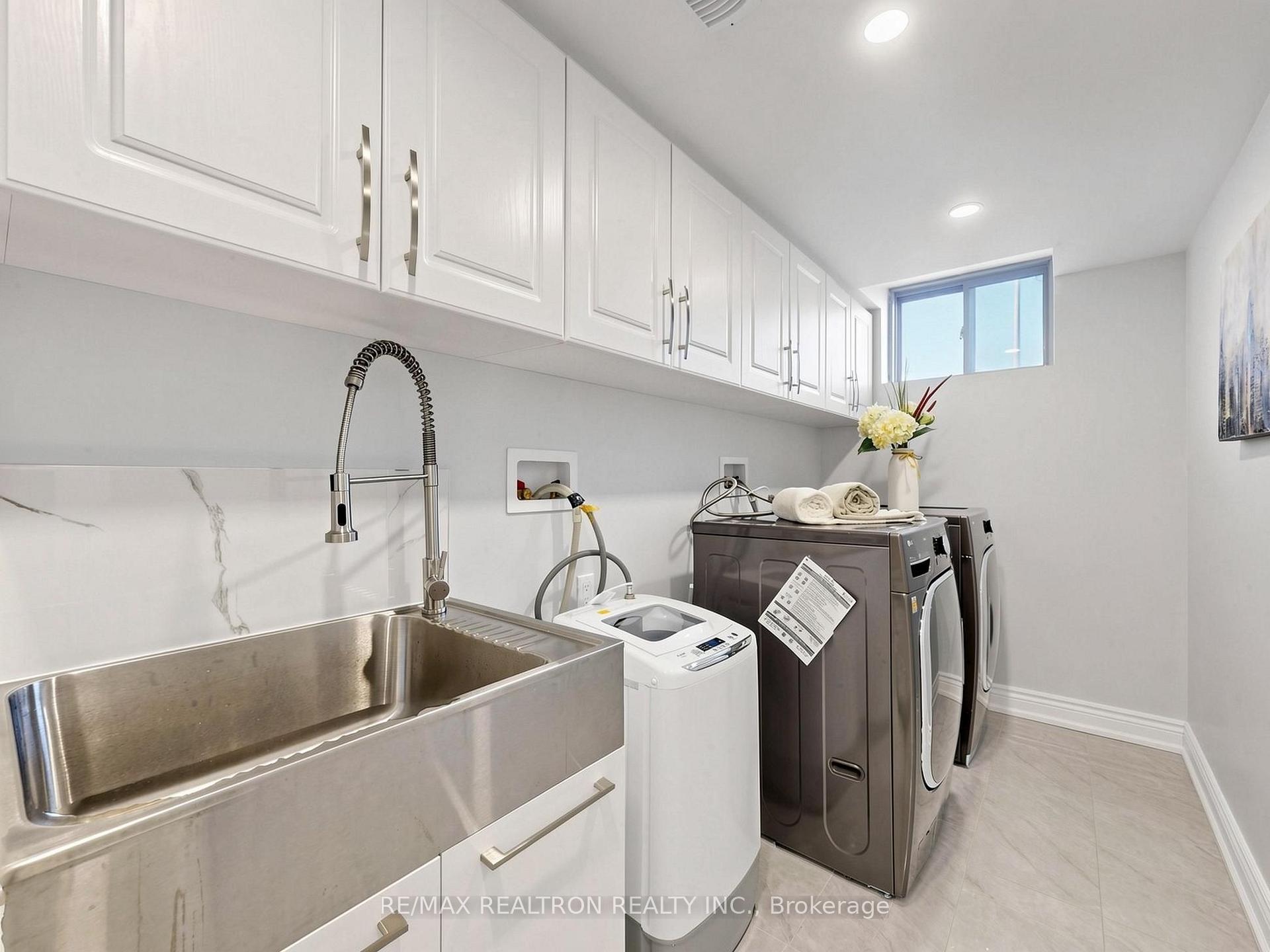 Photo 40 of 46 Mary Ellen Baker Crescent, Vaughan, Patterson — HOMEH