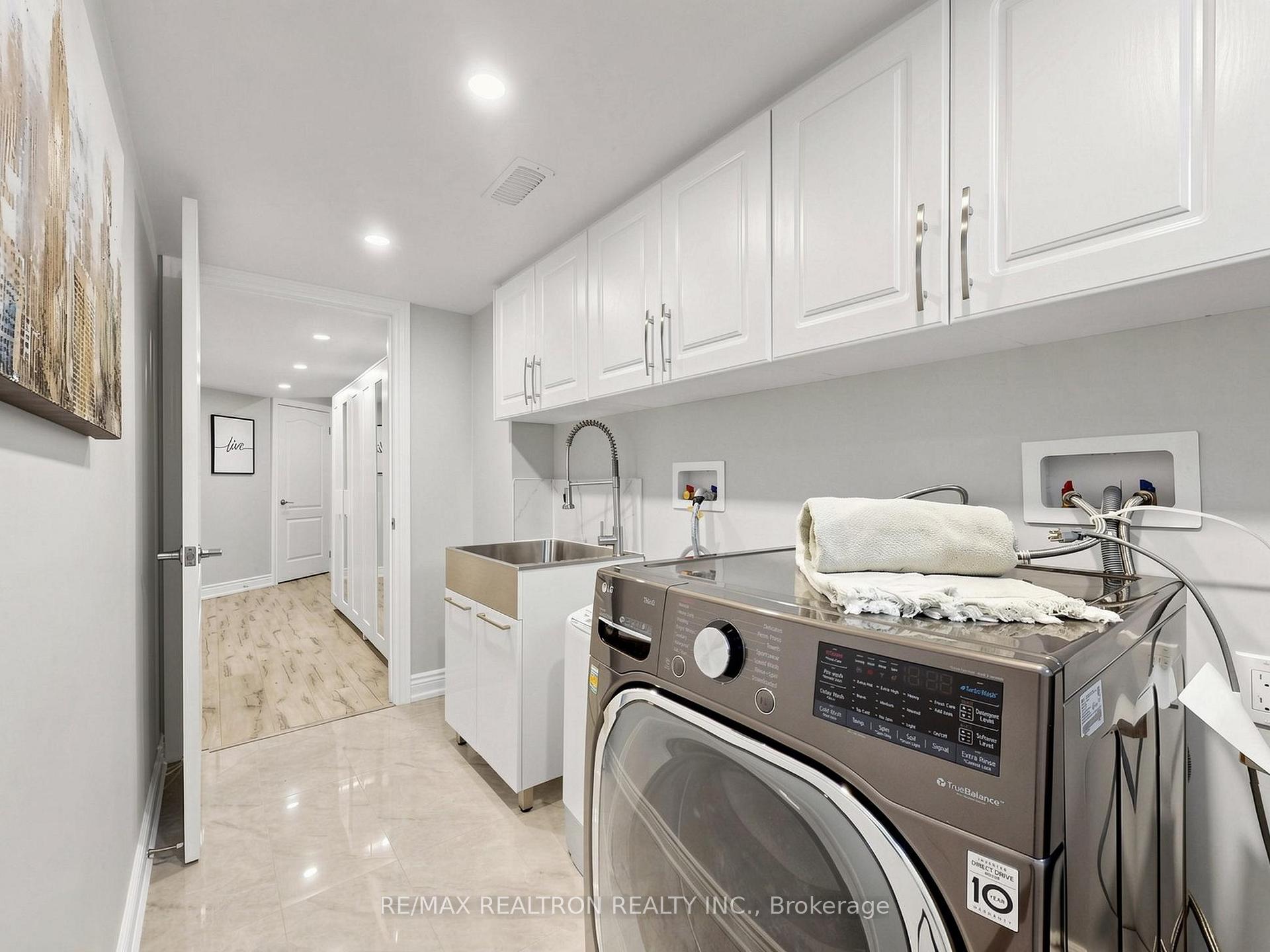 Photo 41 of 46 Mary Ellen Baker Crescent, Vaughan, Patterson — HOMEH
