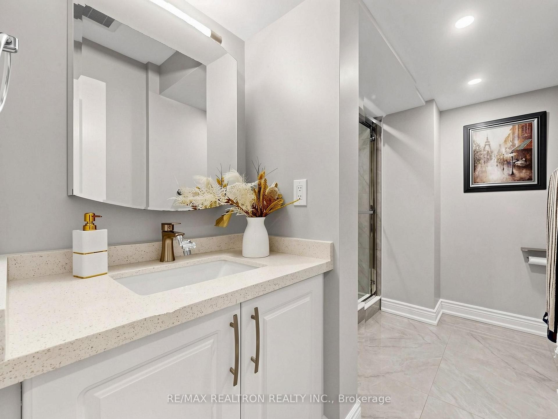 Photo 42 of 46 Mary Ellen Baker Crescent, Vaughan, Patterson — HOMEH