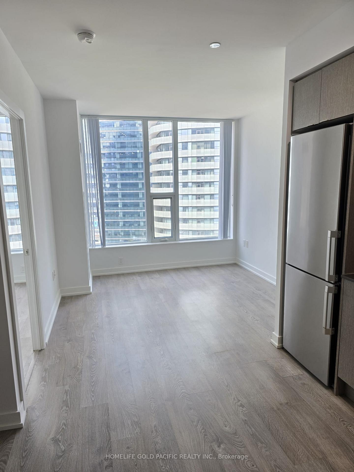 Photo 3 of Unit 1901, 10 York Street, Toronto, Waterfront Communities — HOMEH