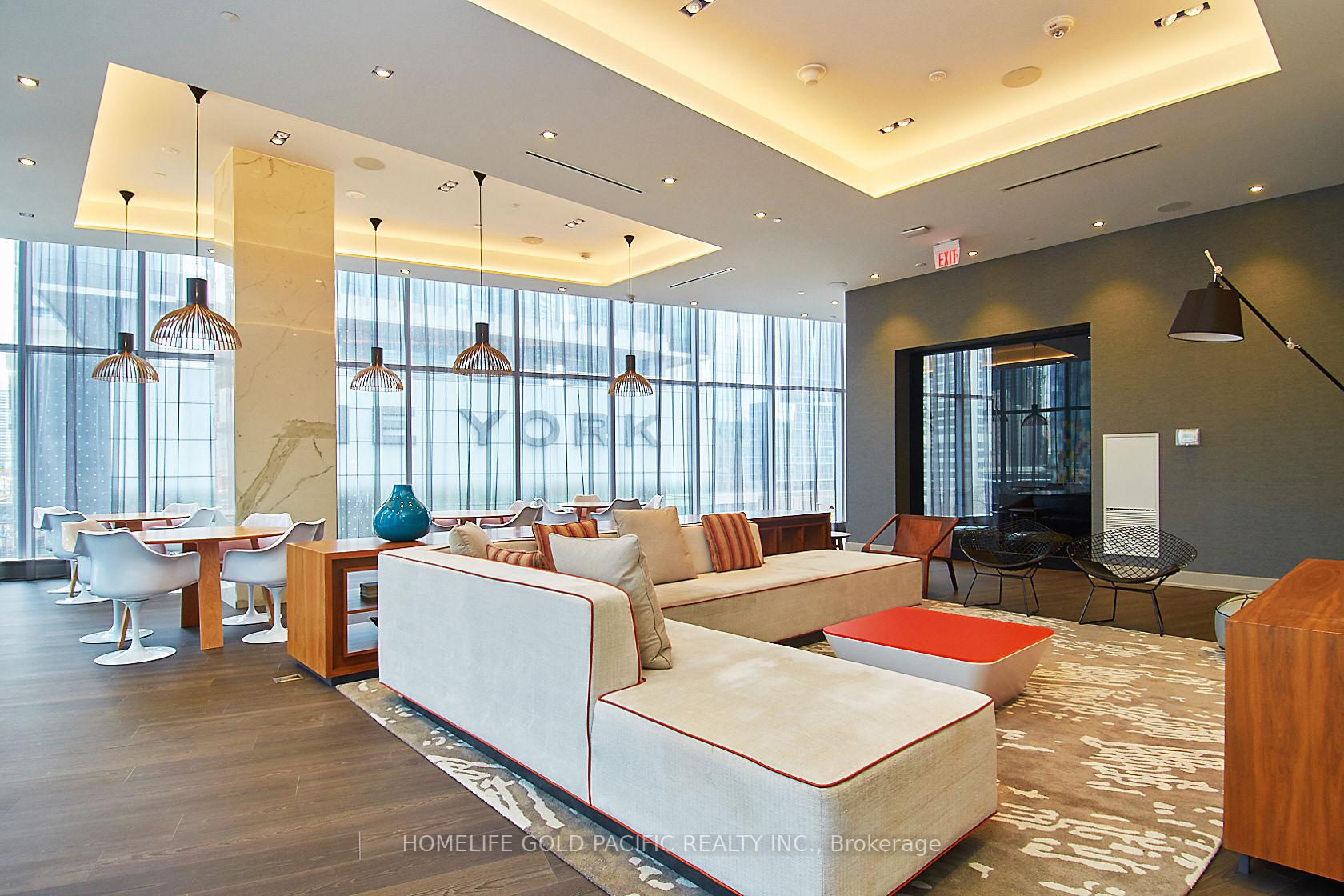 Photo 15 of Unit 1901, 10 York Street, Toronto, Waterfront Communities — HOMEH