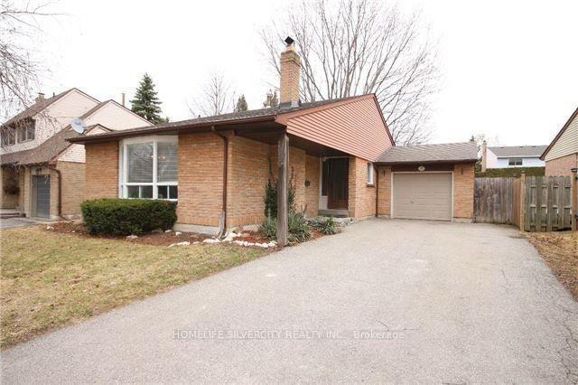Photo 1 of 47 Stoddart Drive, Aurora, Aurora Highlands — HOMEH