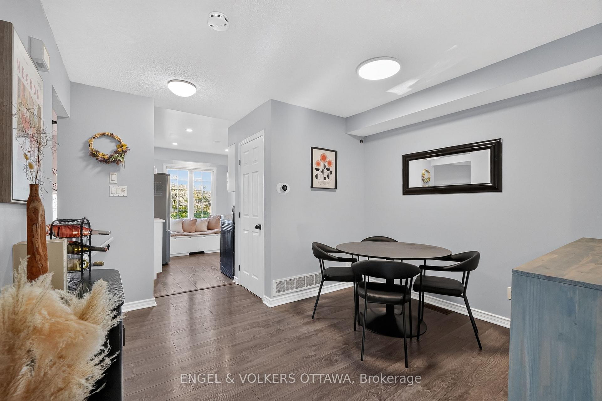 Photo 7 of Unit 10, 1160 Belanger Avenue, Ottawa, Billings Bridge — HOMEH