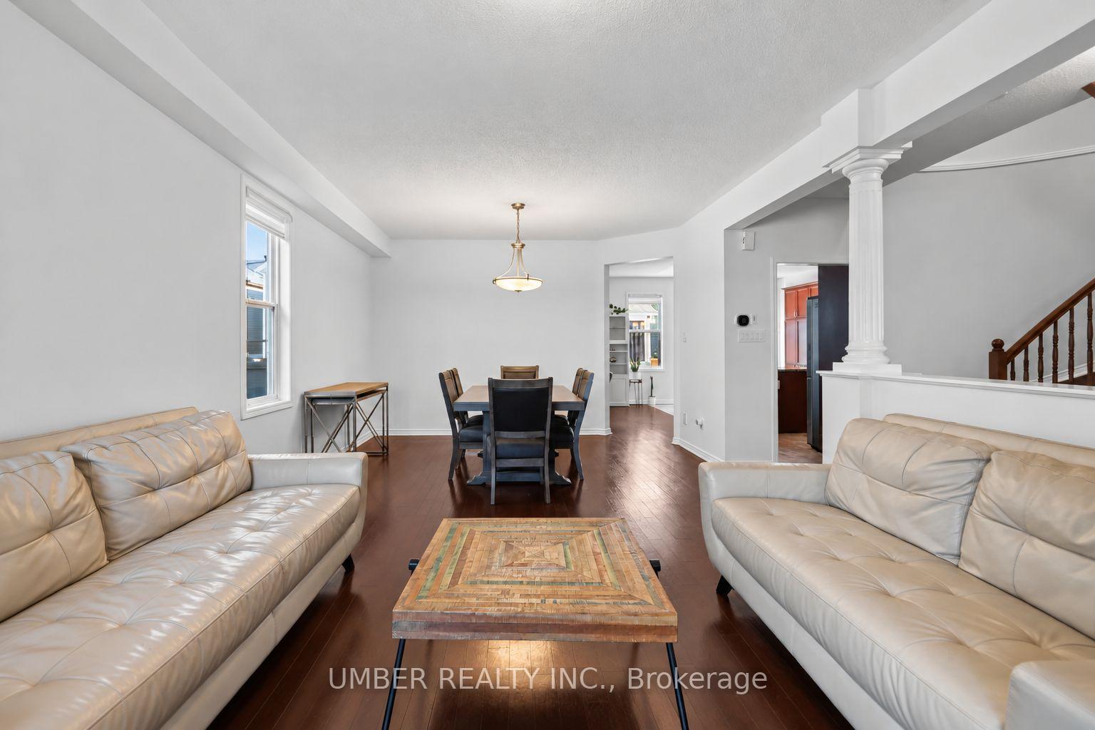 Photo 7 of 305 Bobolink Ridge, Ottawa, Kanata - Emerald Meadows/Trailwest — HOMEH