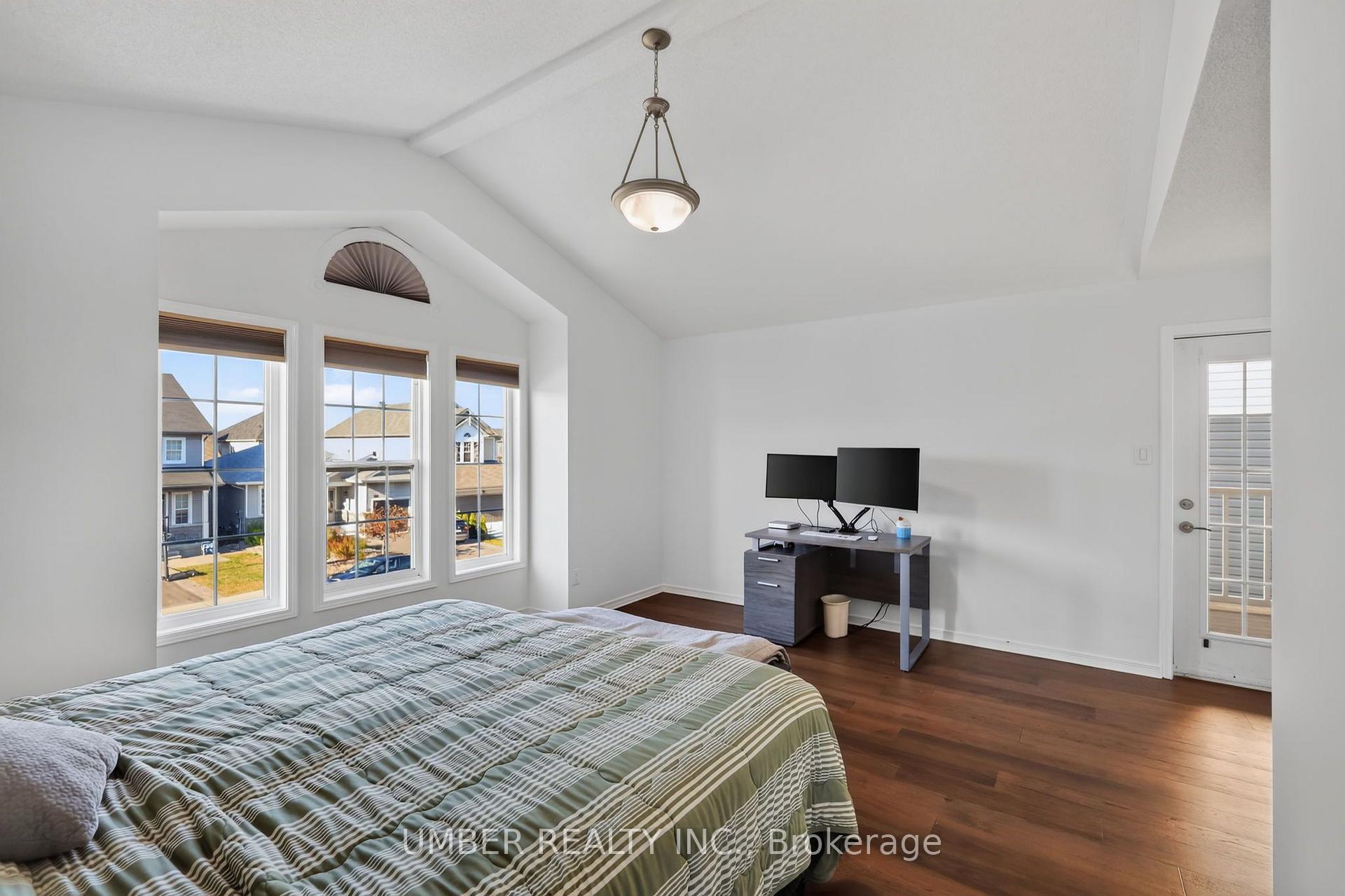 Photo 17 of 305 Bobolink Ridge, Ottawa, Kanata - Emerald Meadows/Trailwest — HOMEH