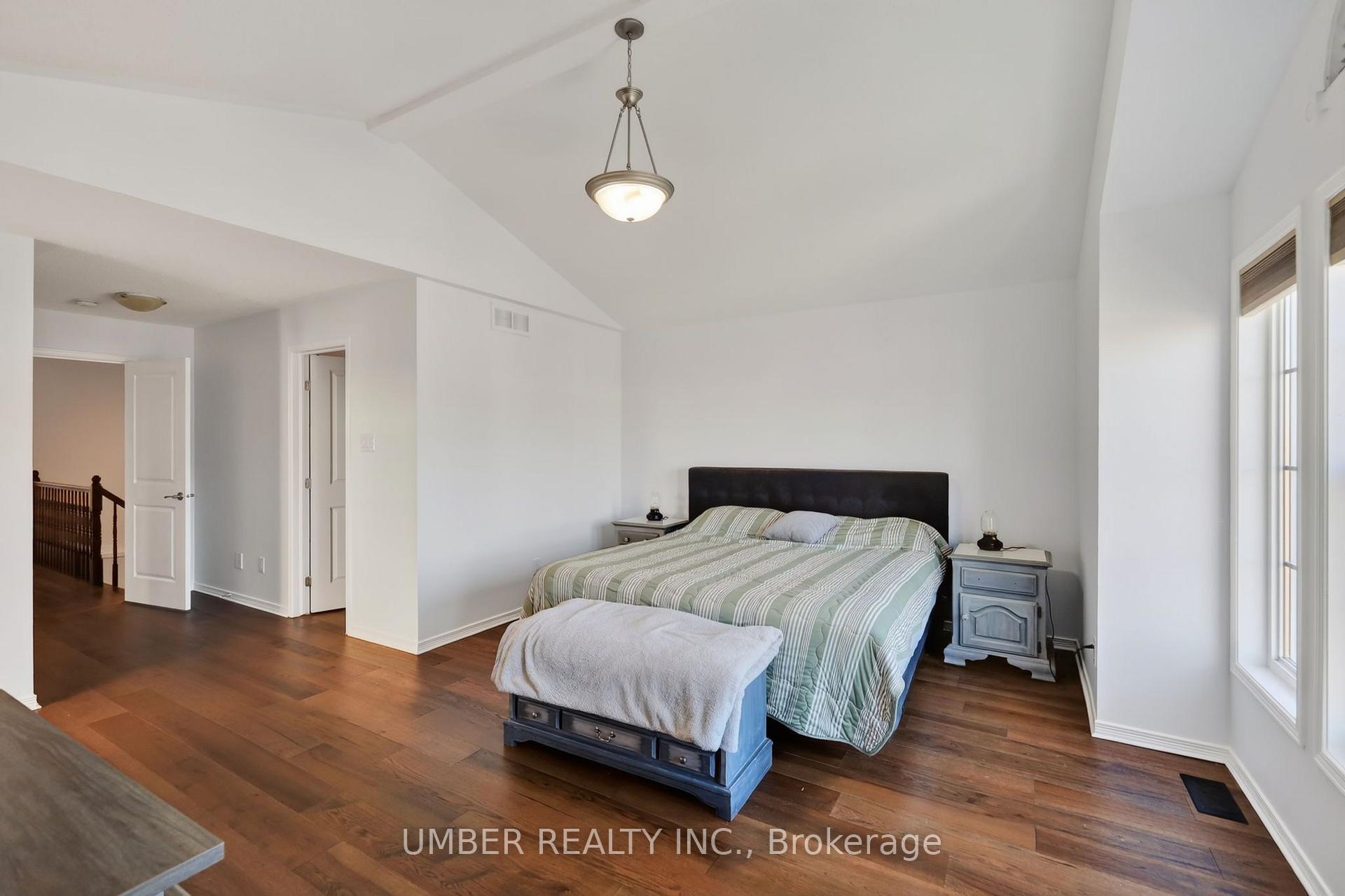 Photo 18 of 305 Bobolink Ridge, Ottawa, Kanata - Emerald Meadows/Trailwest — HOMEH