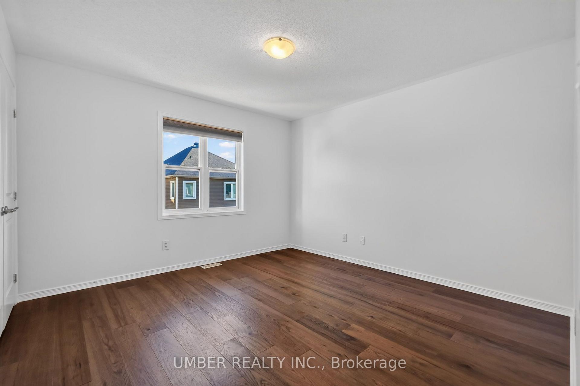 Photo 25 of 305 Bobolink Ridge, Ottawa, Kanata - Emerald Meadows/Trailwest — HOMEH