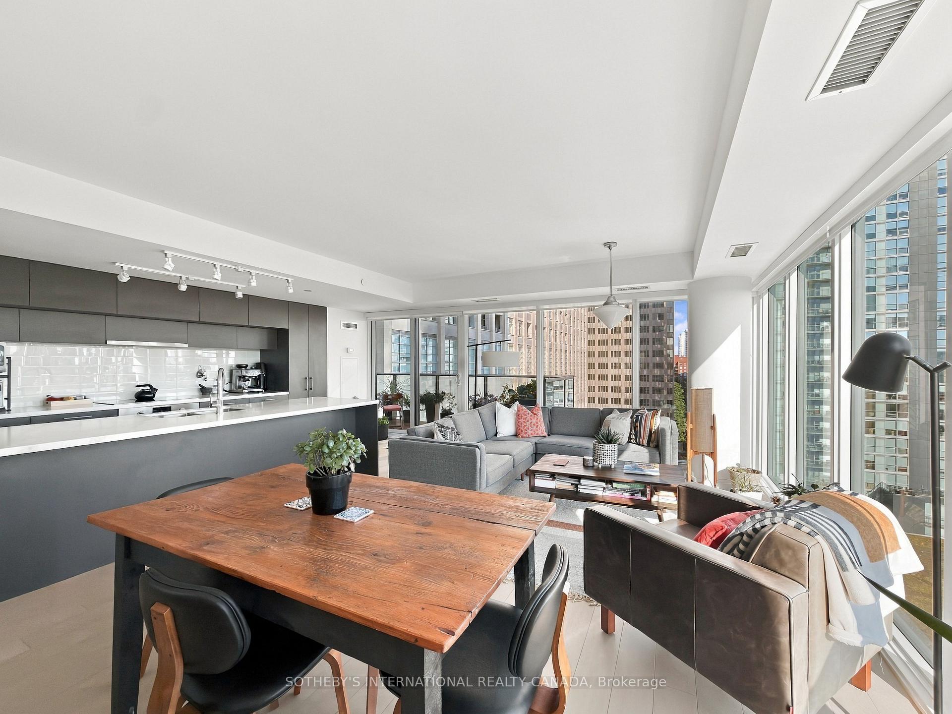 Photo 14 of Unit 1310, 99 Foxbar Road, Toronto, Yonge-St. Clair — HOMEH