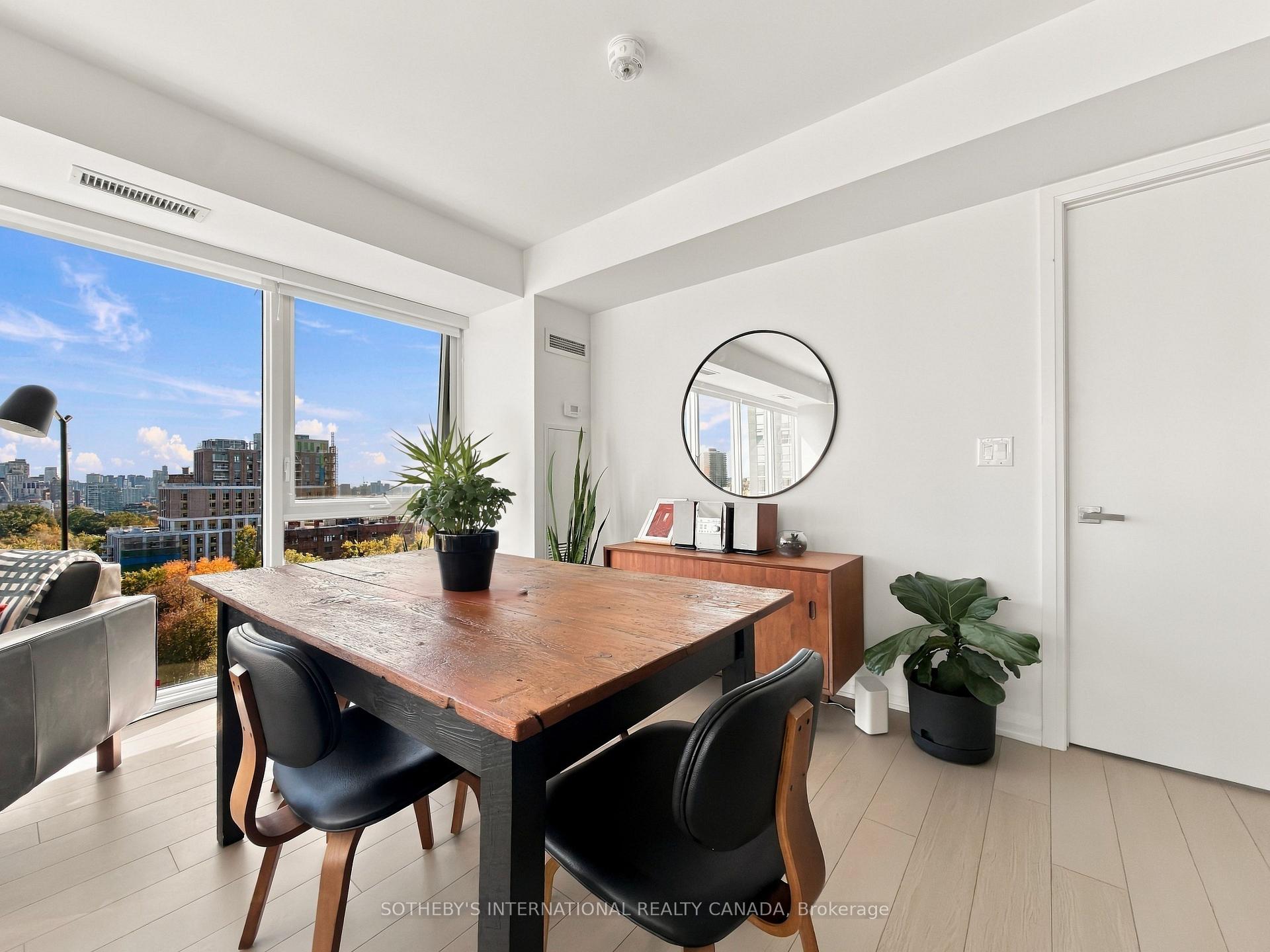 Photo 16 of Unit 1310, 99 Foxbar Road, Toronto, Yonge-St. Clair — HOMEH