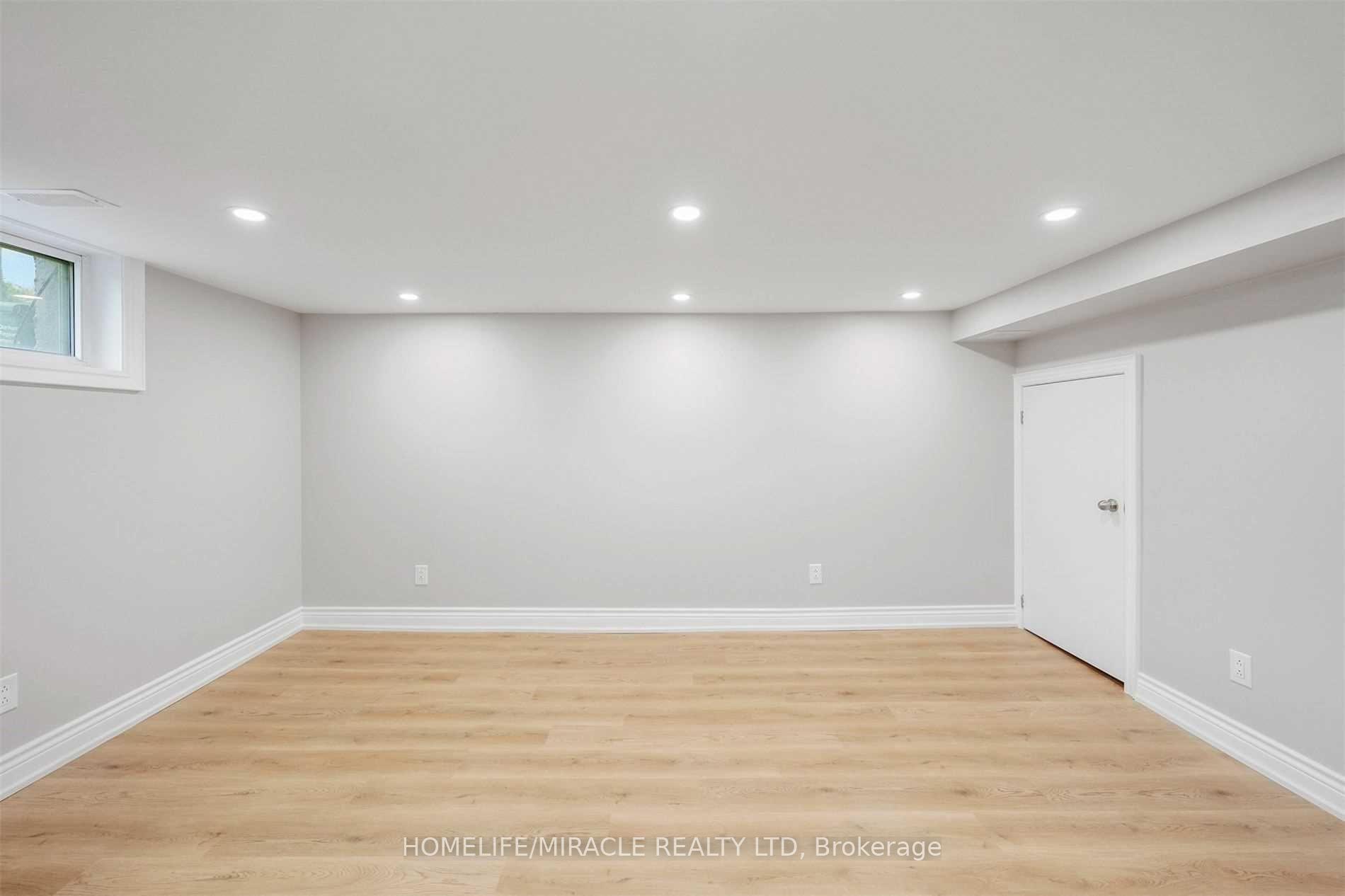 Photo 8 of 135 Central Park Boulevard N, Oshawa, O'Neill — HOMEH