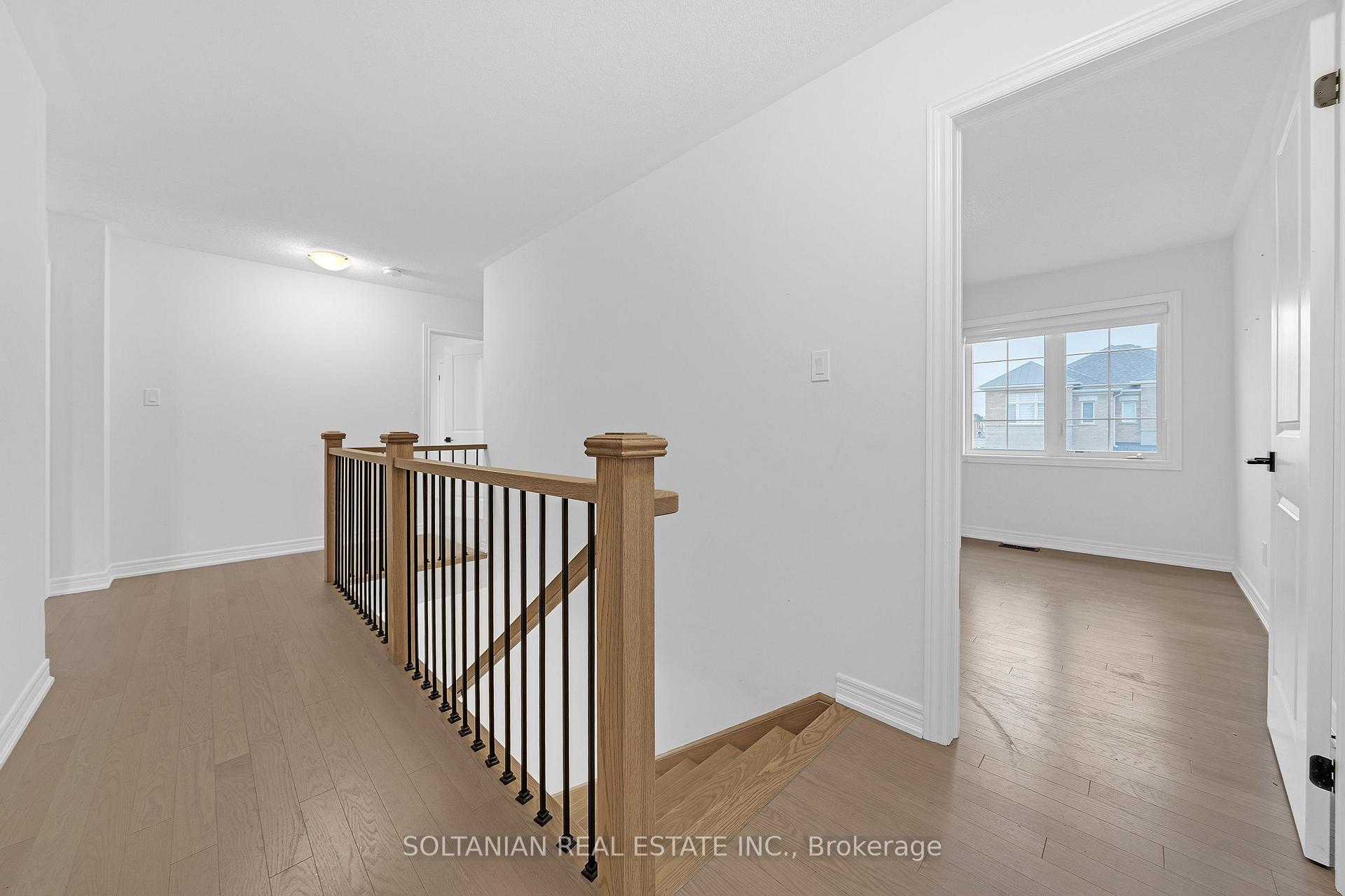 Photo 20 of 75 bud leggett Crescent, Georgina, Keswick South — HOMEH